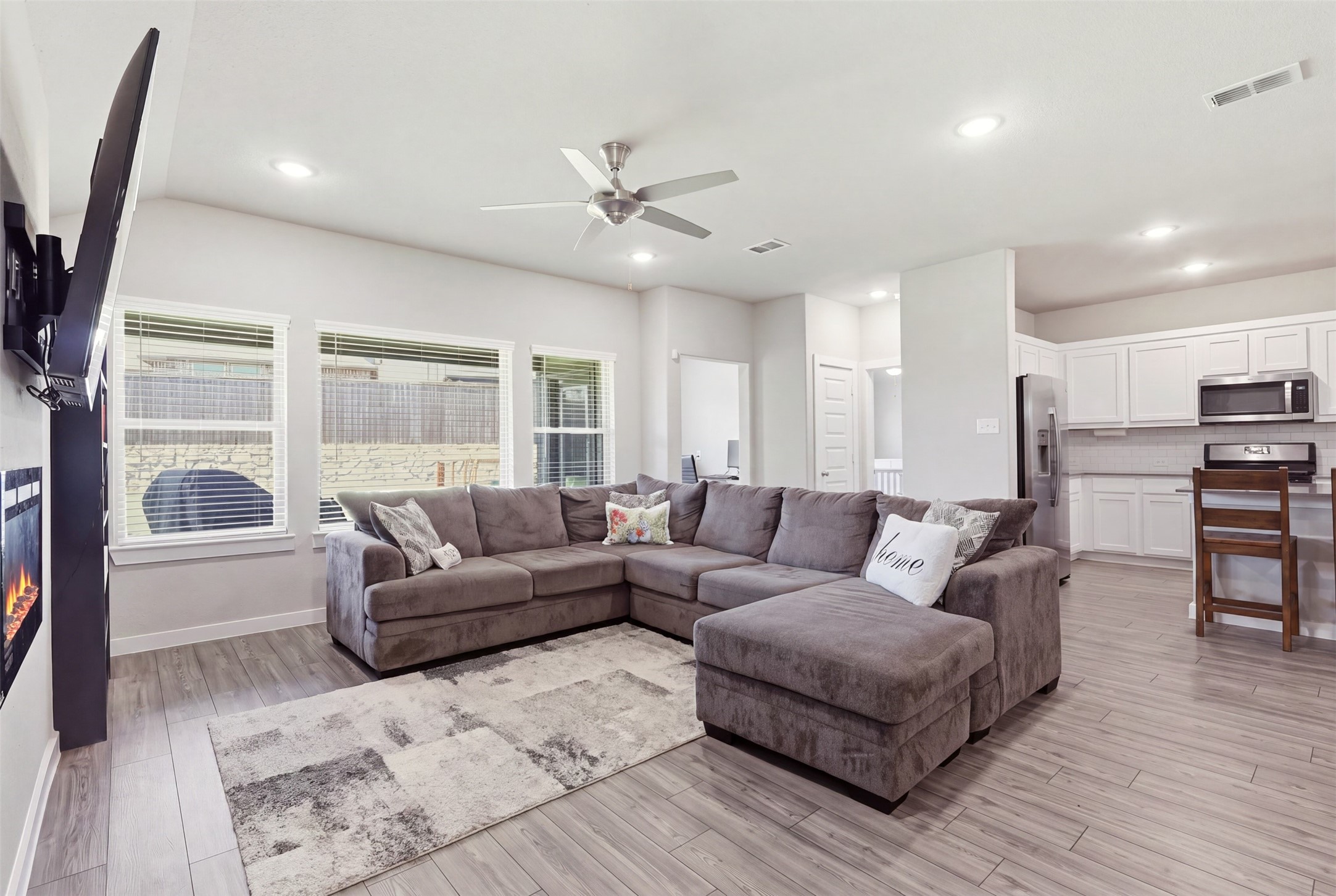 2513 Moser Lane