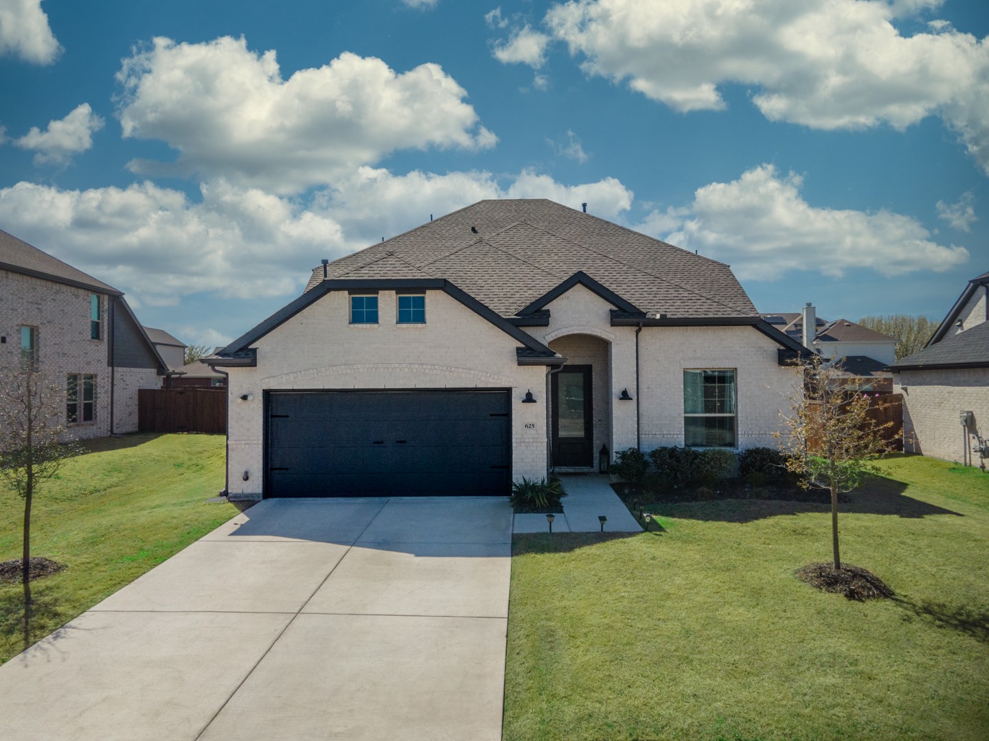 625 Ardsley Lane