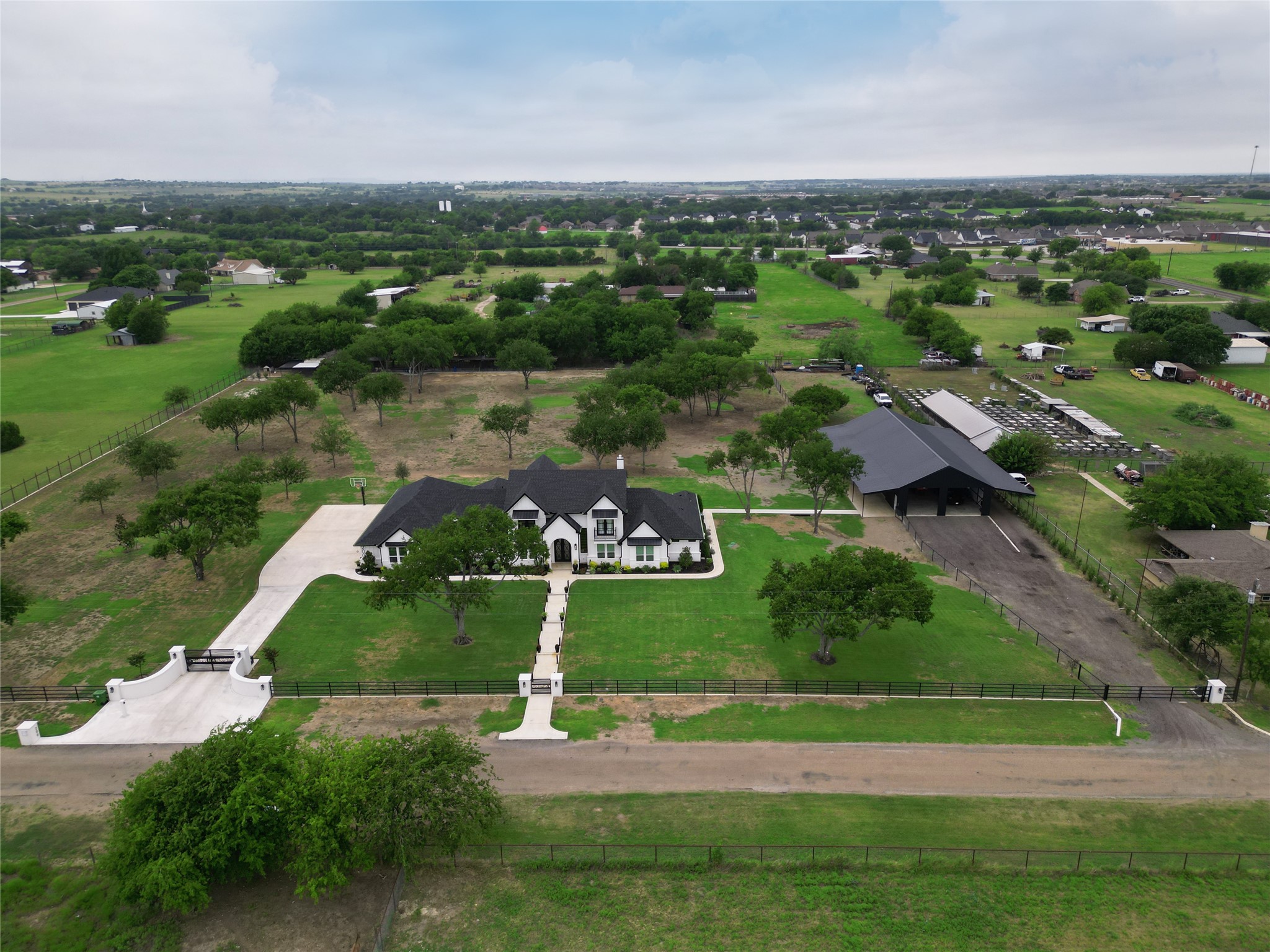 200 Corral Road