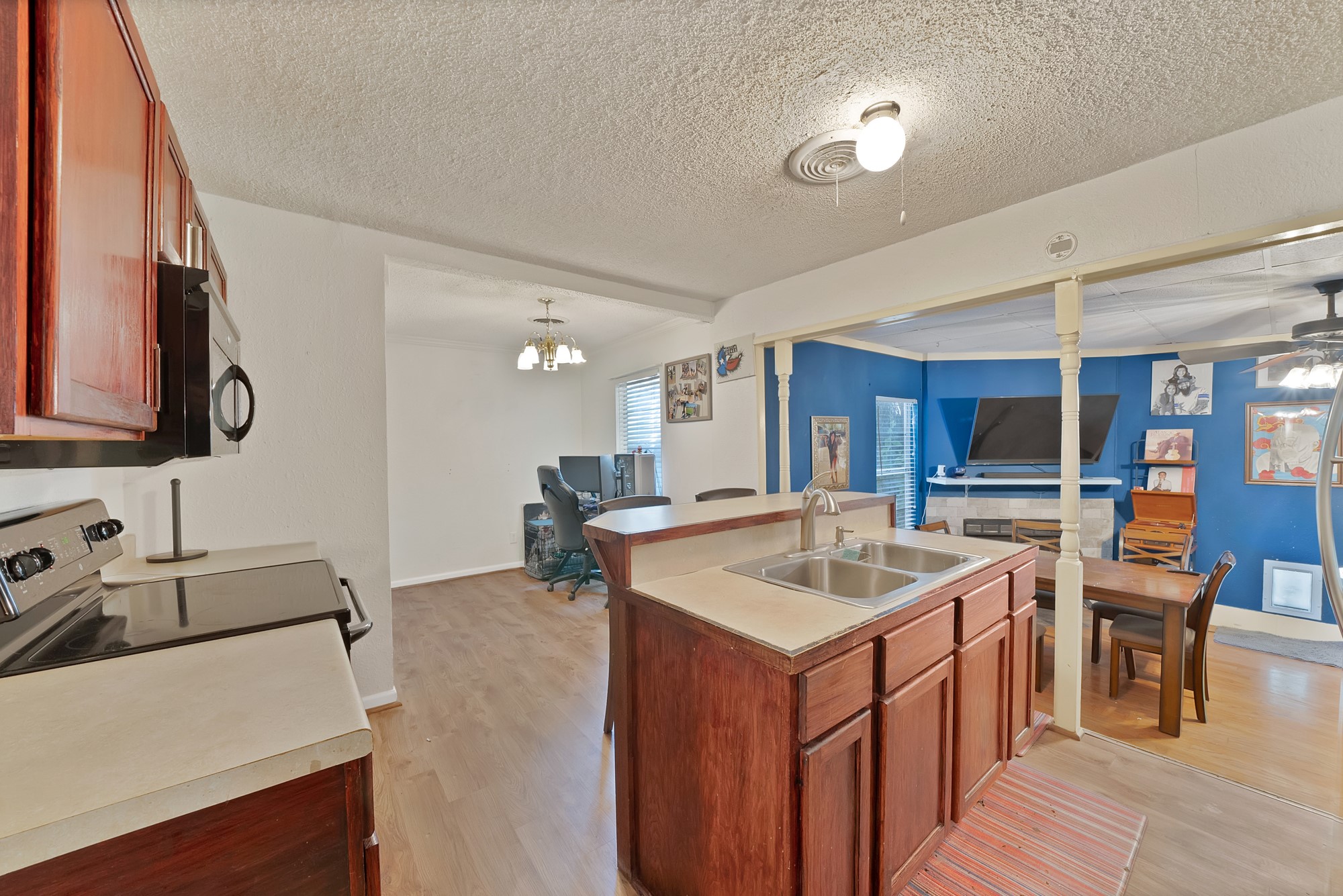5061 Lyndon Drive
