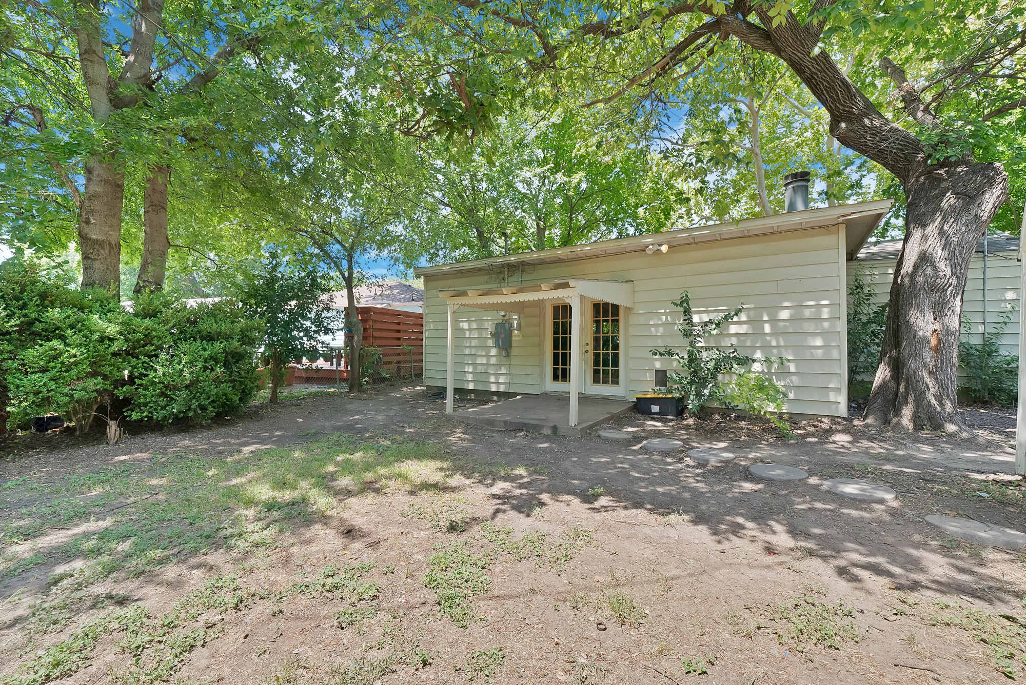 5061 Lyndon Drive