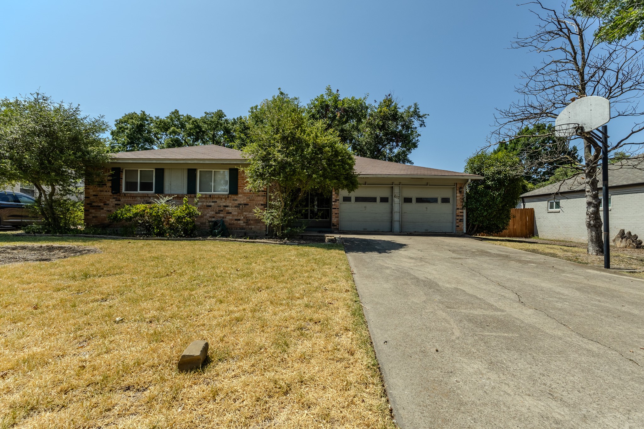 617 Parkview Lane