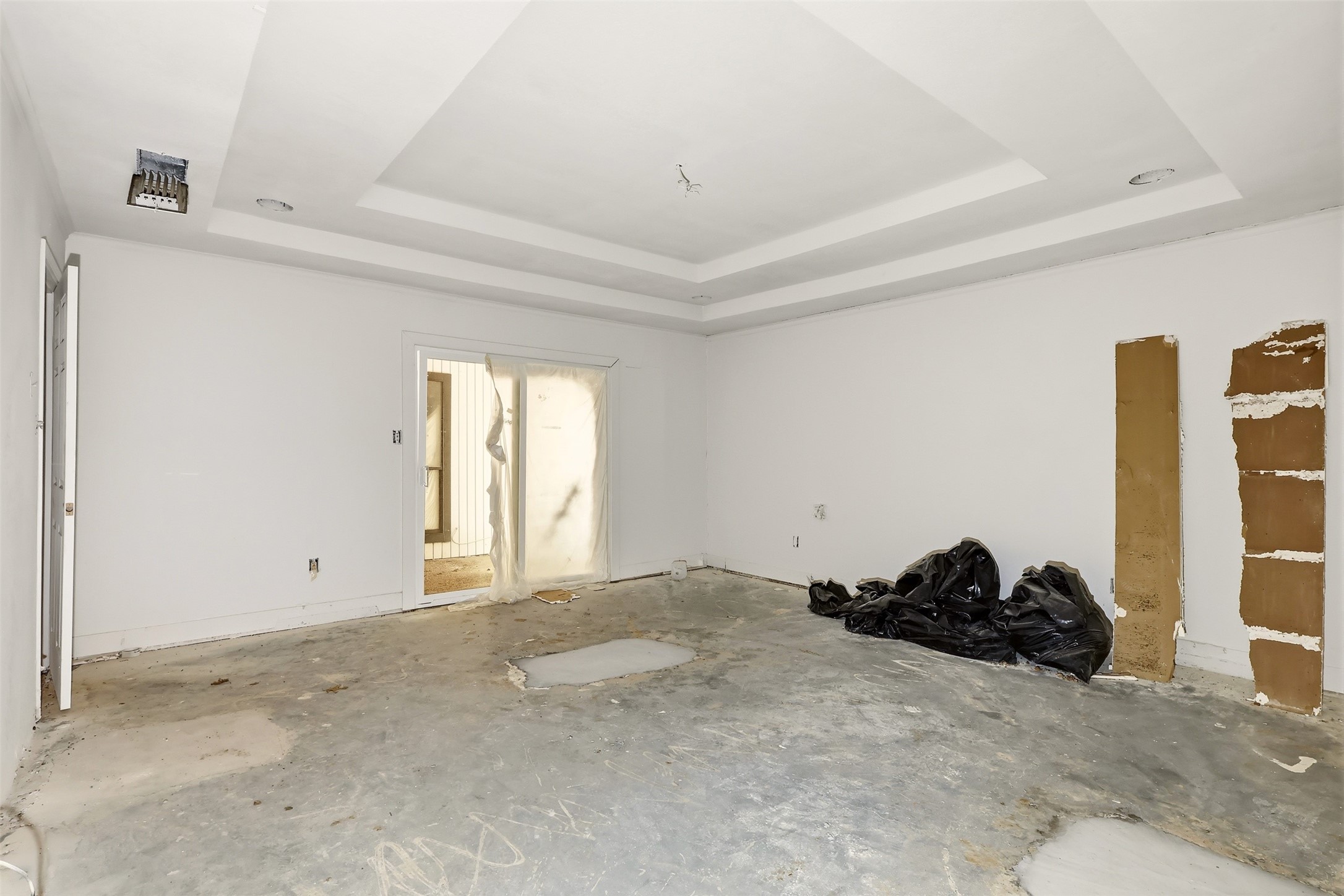 2700 Shadow Wood Court