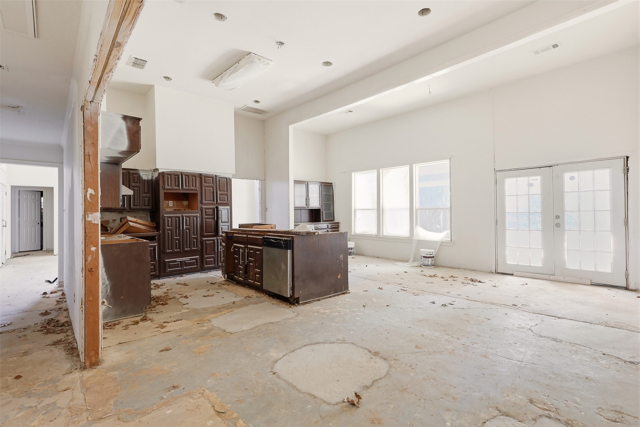 2700 Shadow Wood Court