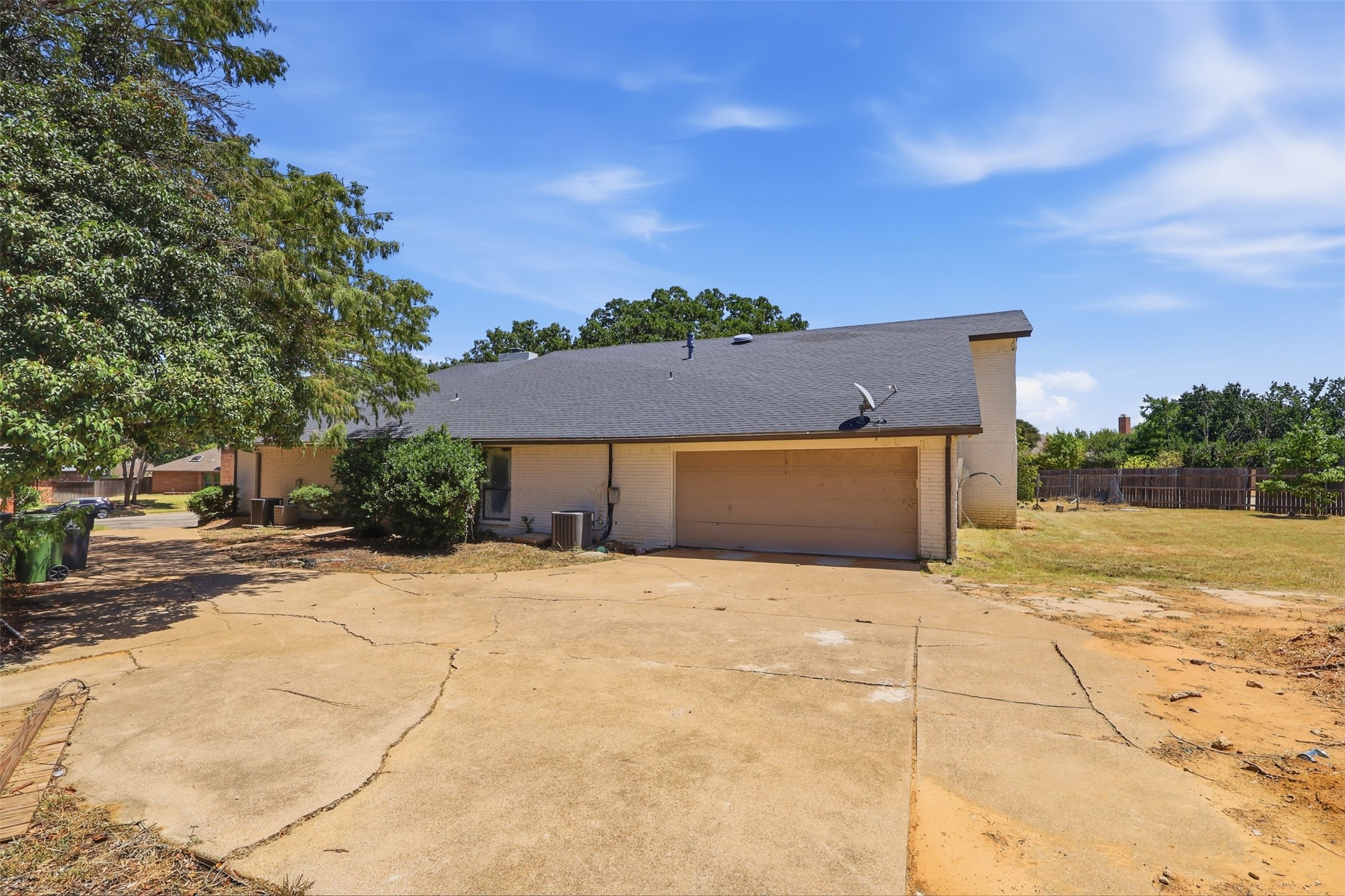 2700 Shadow Wood Court
