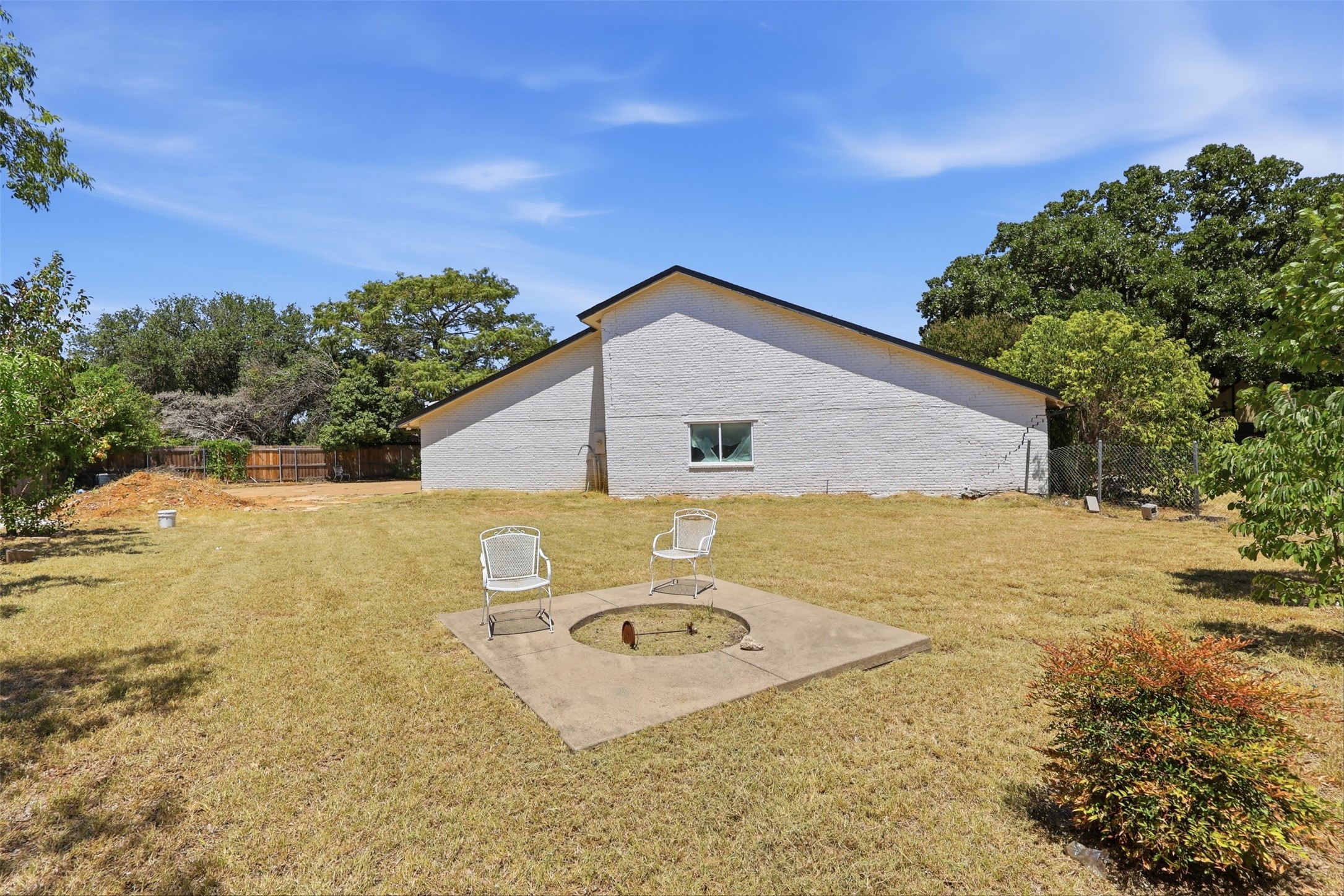 2700 Shadow Wood Court