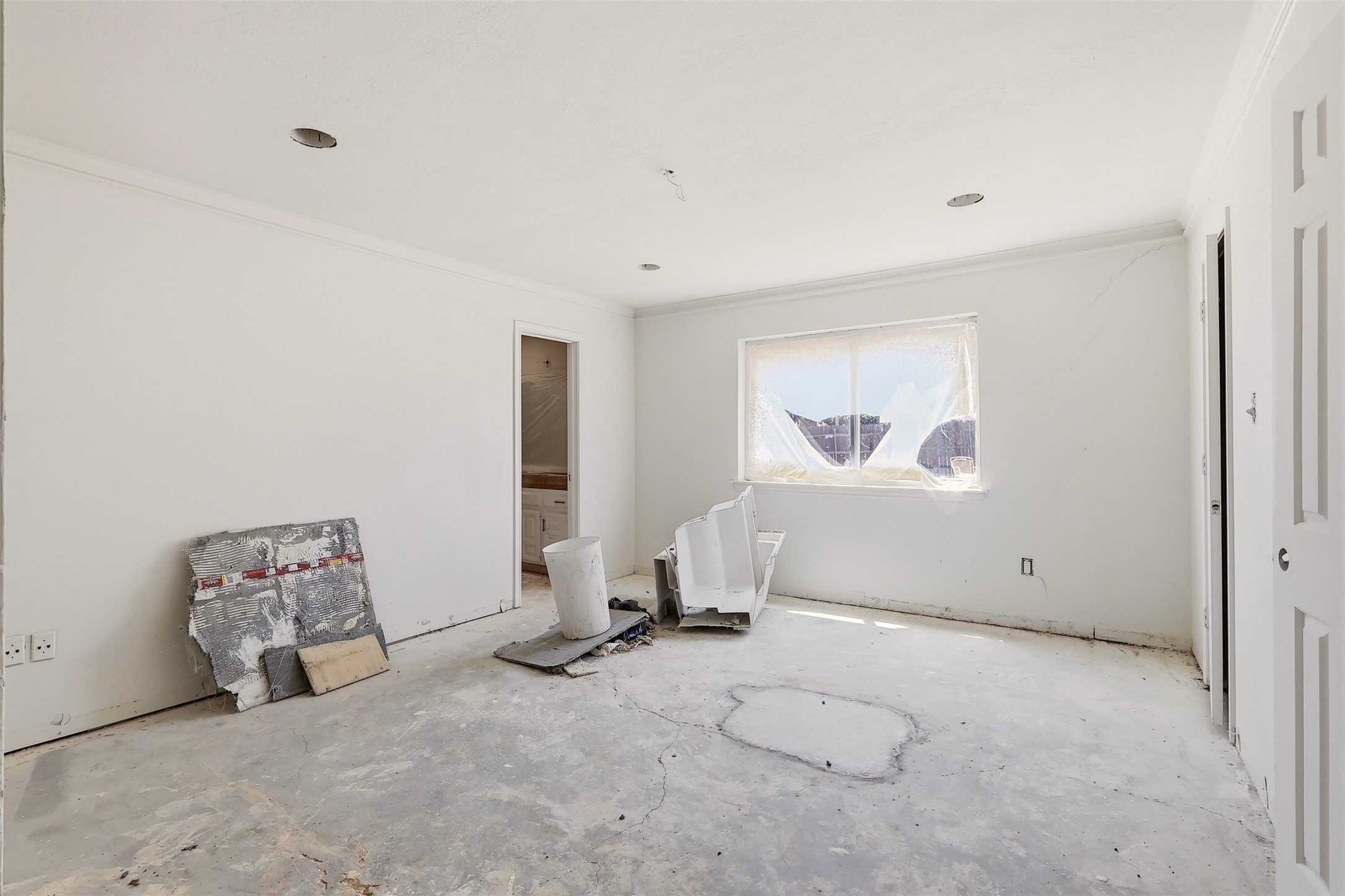 2700 Shadow Wood Court