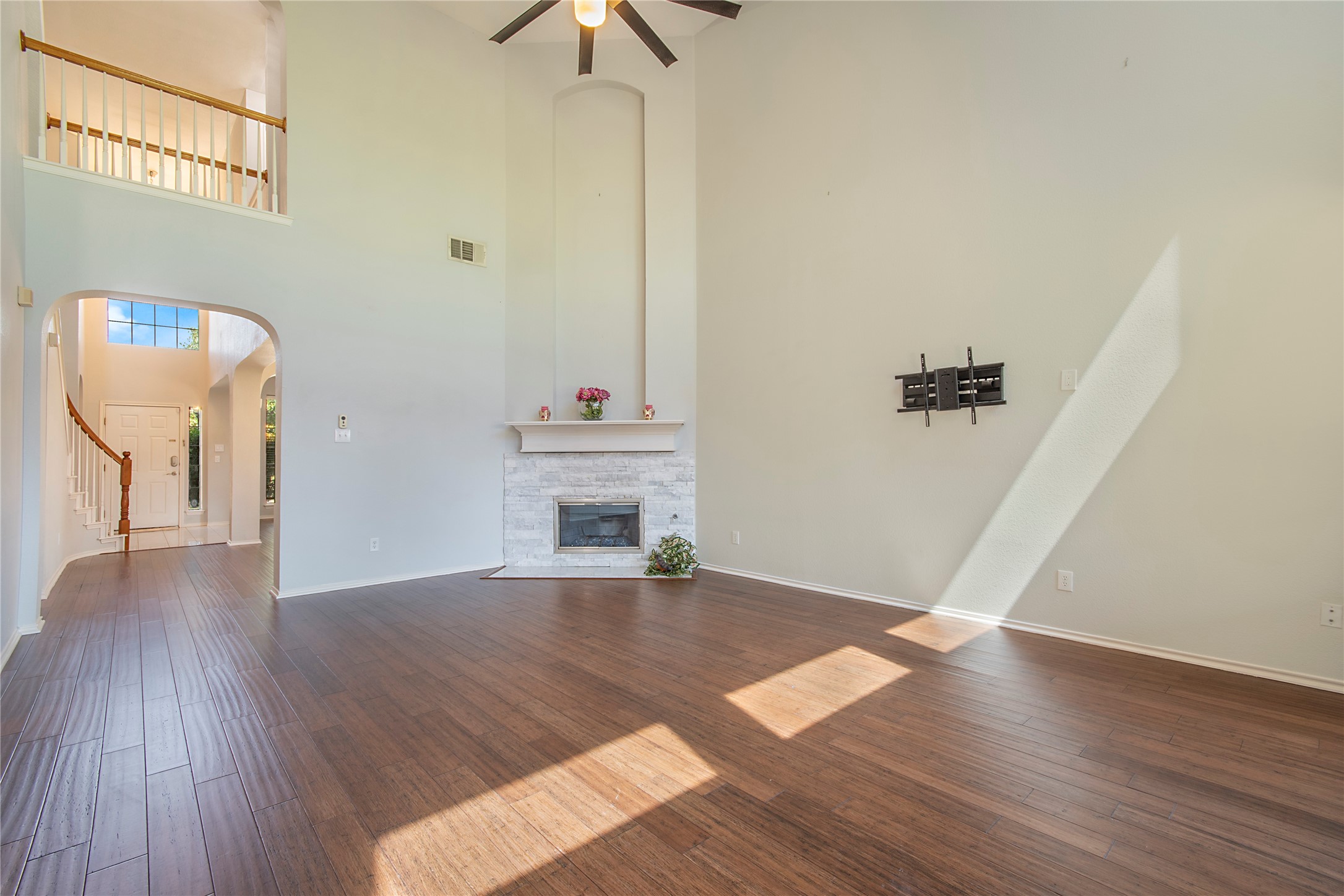 8172 Peacock Lane