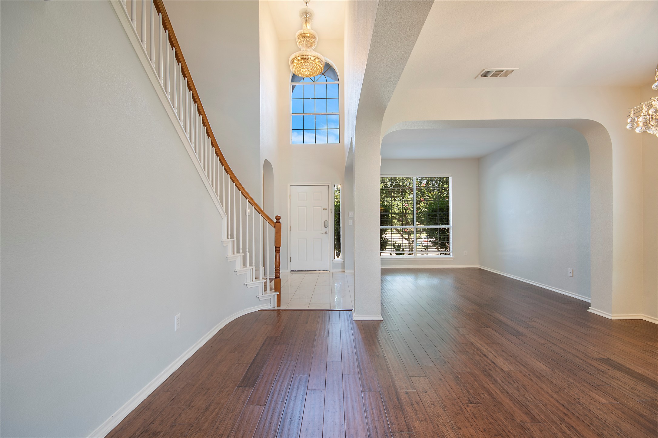 8172 Peacock Lane