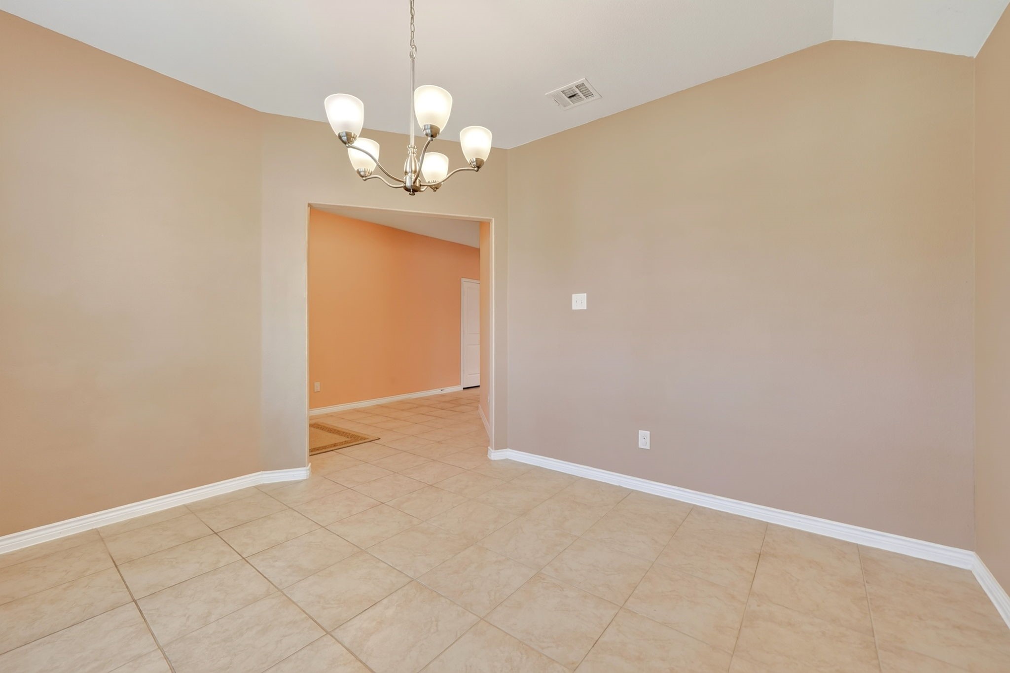 5825 Melville Lane