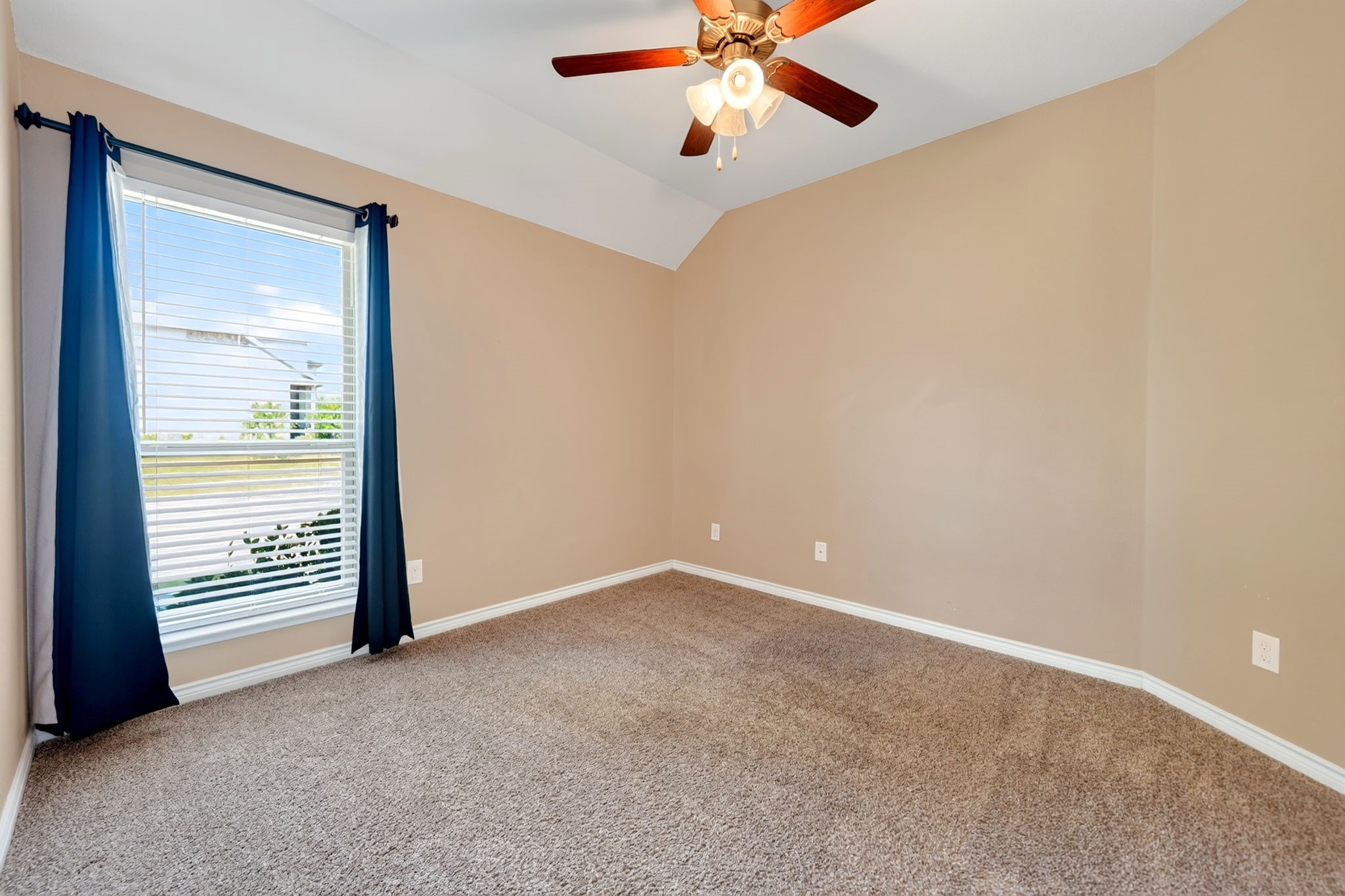 5825 Melville Lane