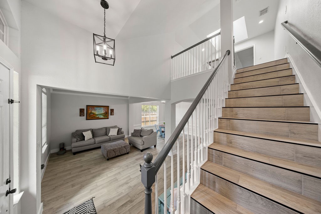 510 Hawthorne Drive
