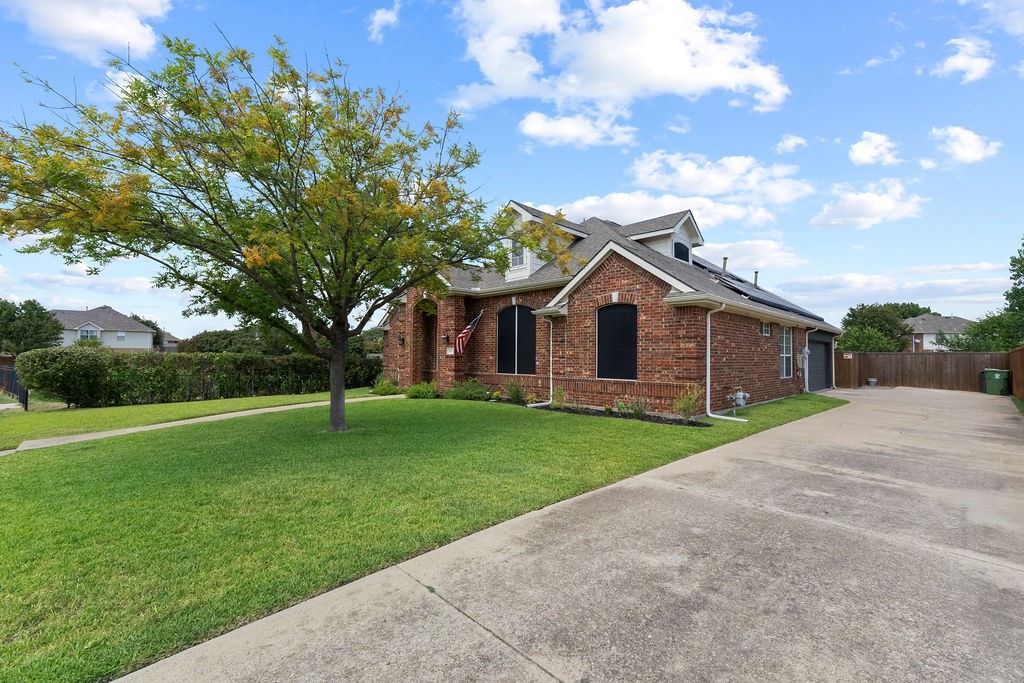 510 Hawthorne Drive