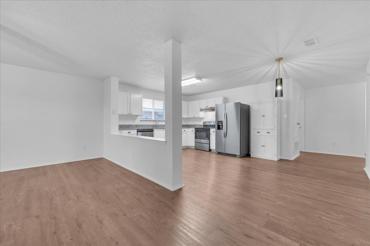 2460 Mallory Lane