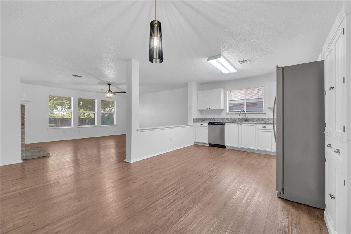 2460 Mallory Lane