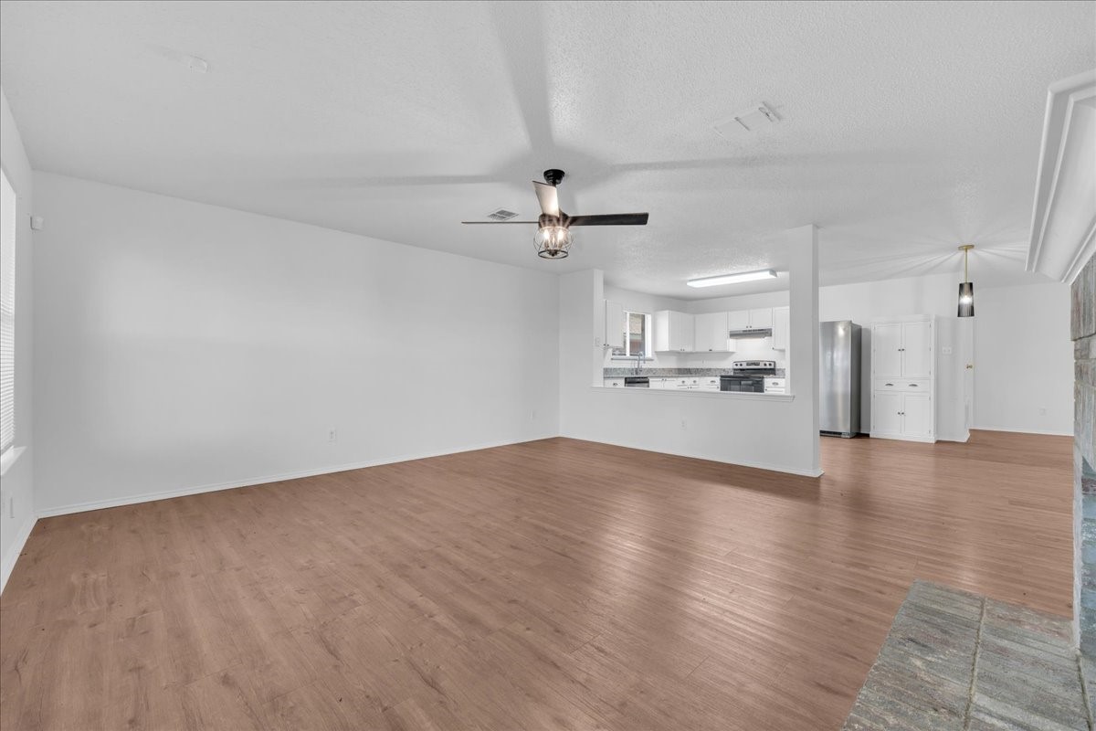 2460 Mallory Lane