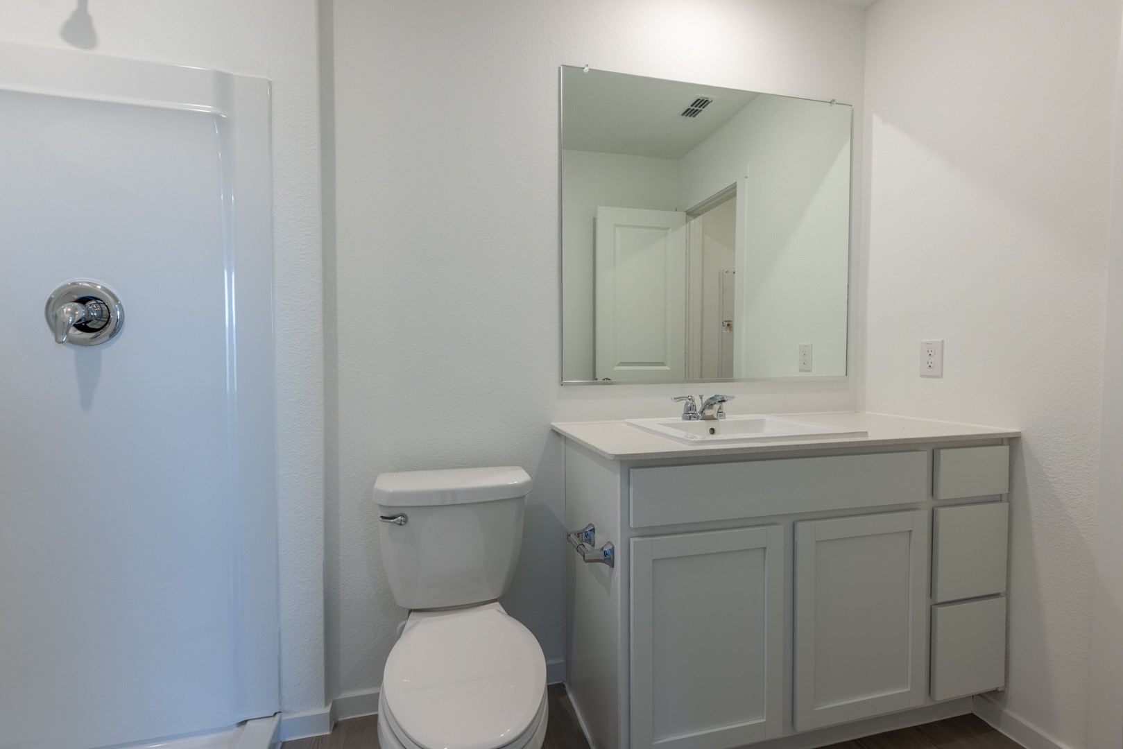 221 Poplar Place