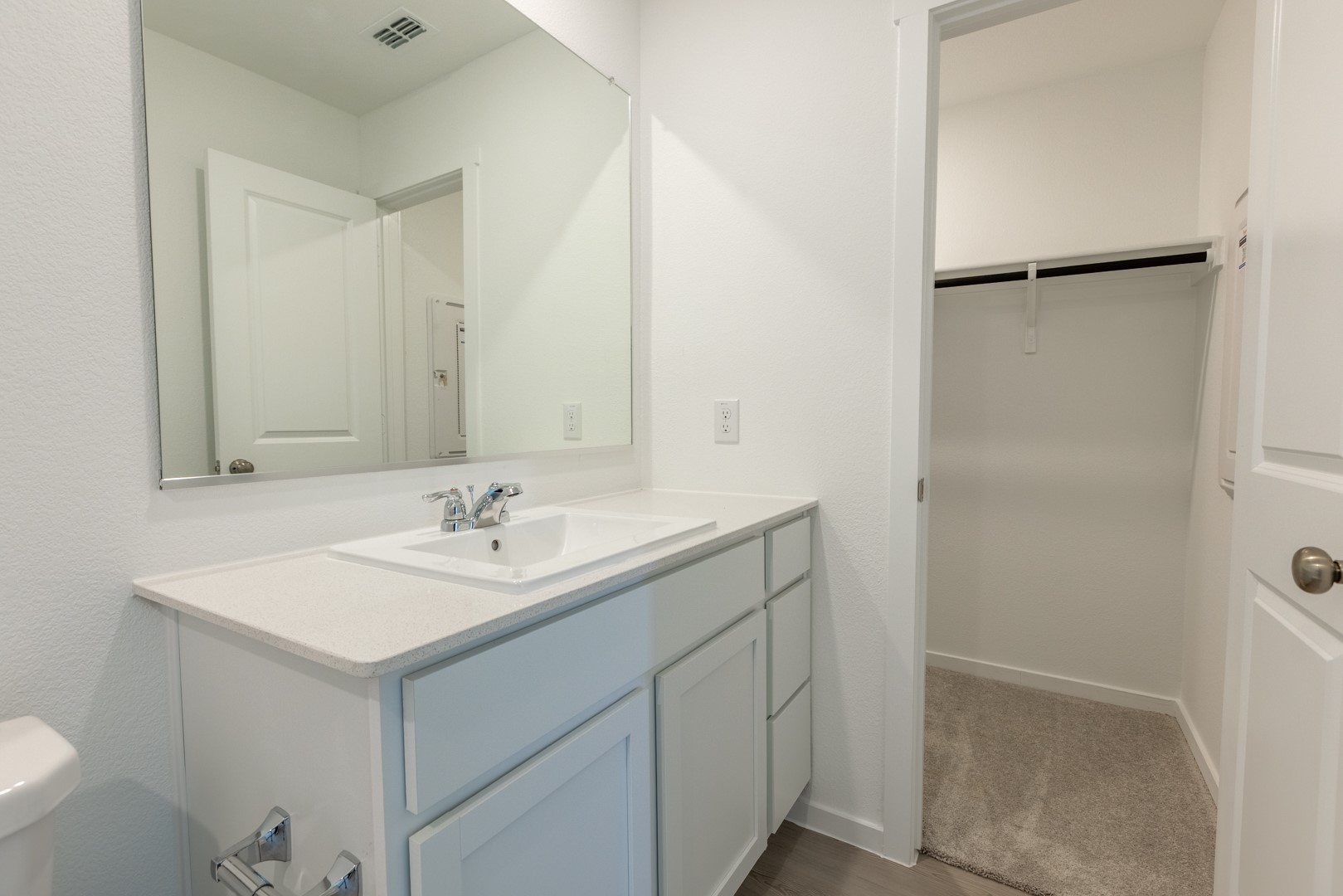 221 Poplar Place