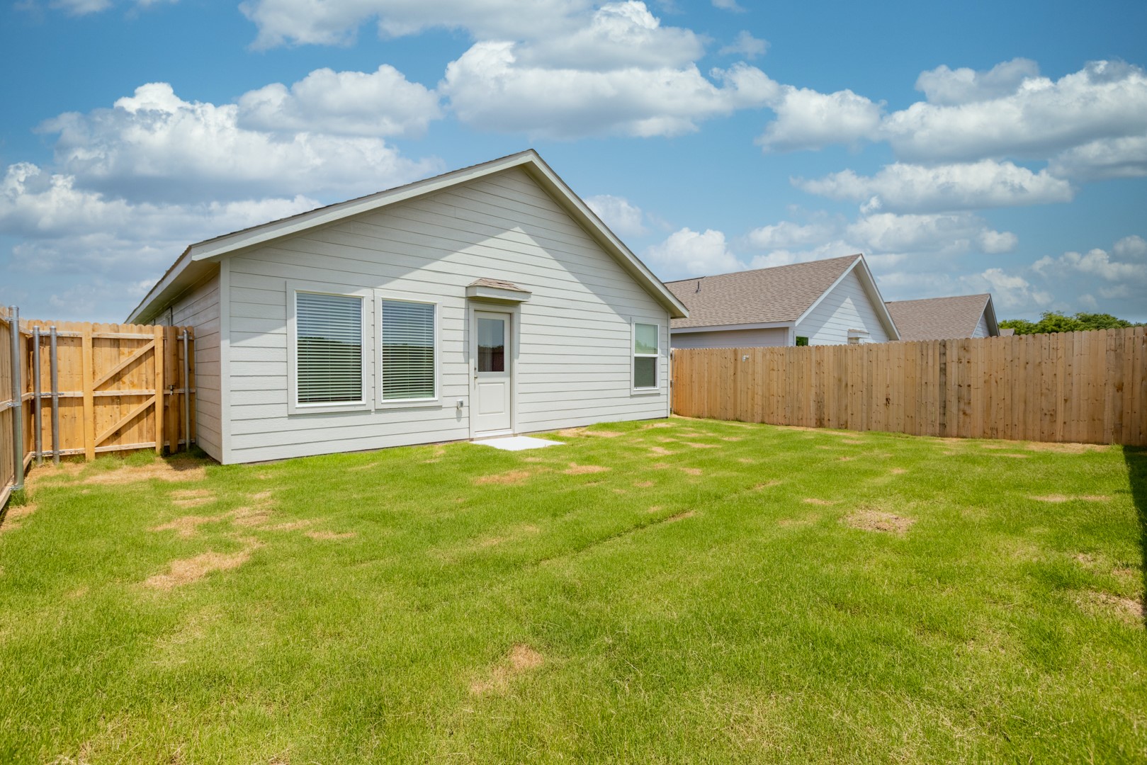 221 Poplar Place