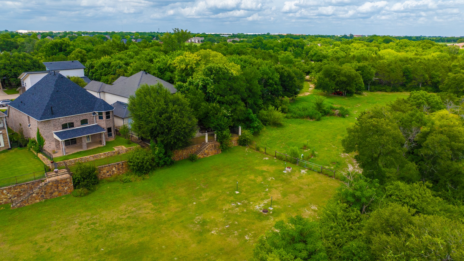 902 Saint George Place