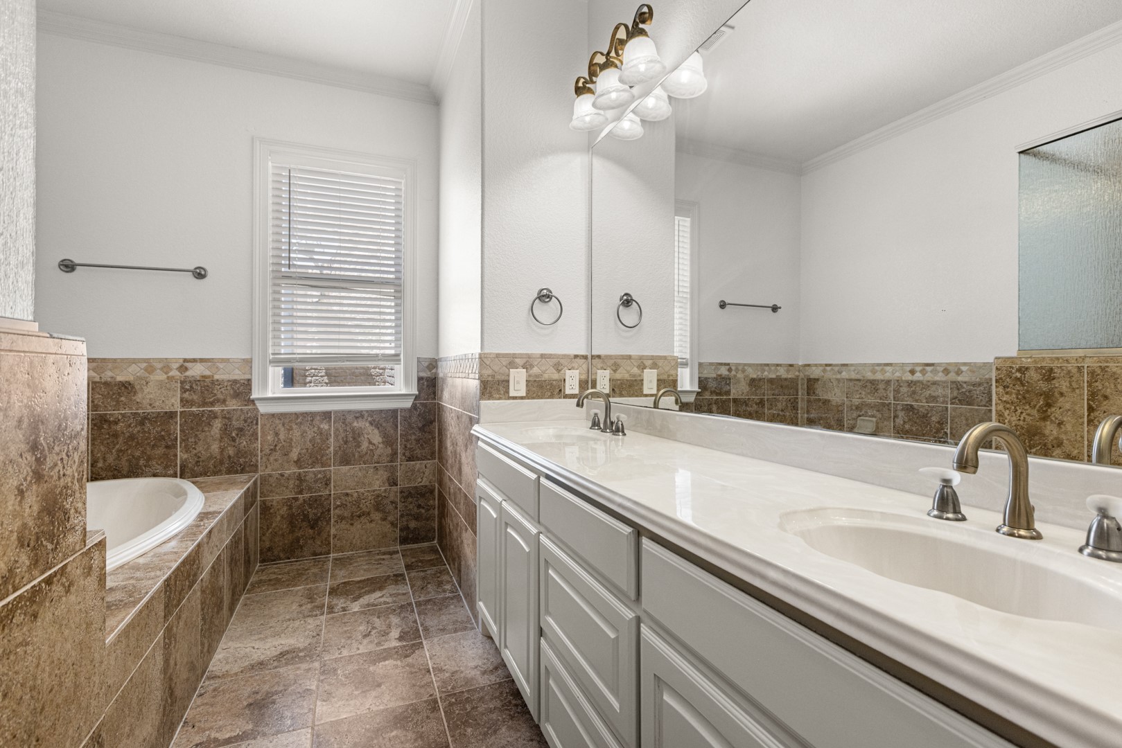 902 Saint George Place