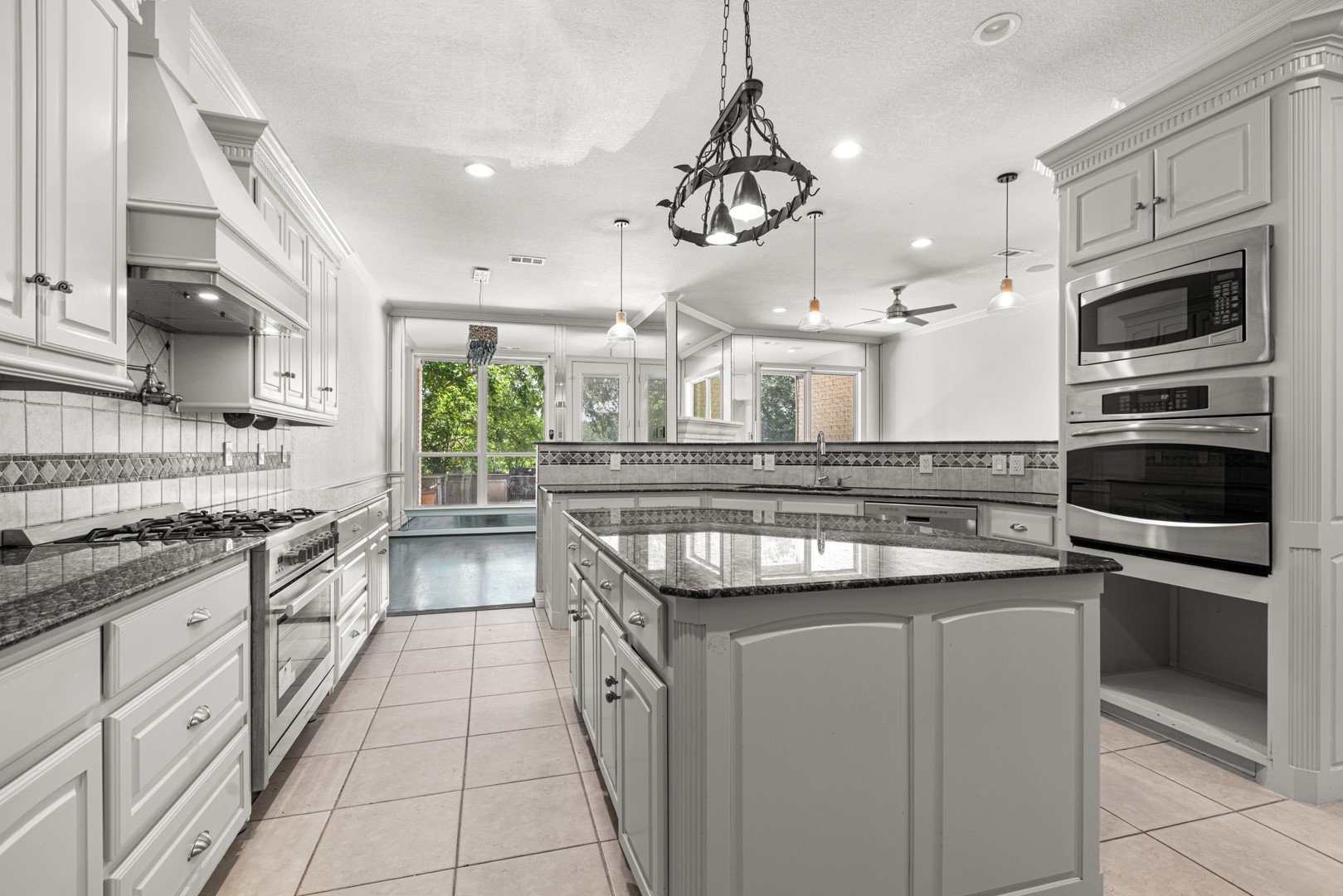 902 Saint George Place