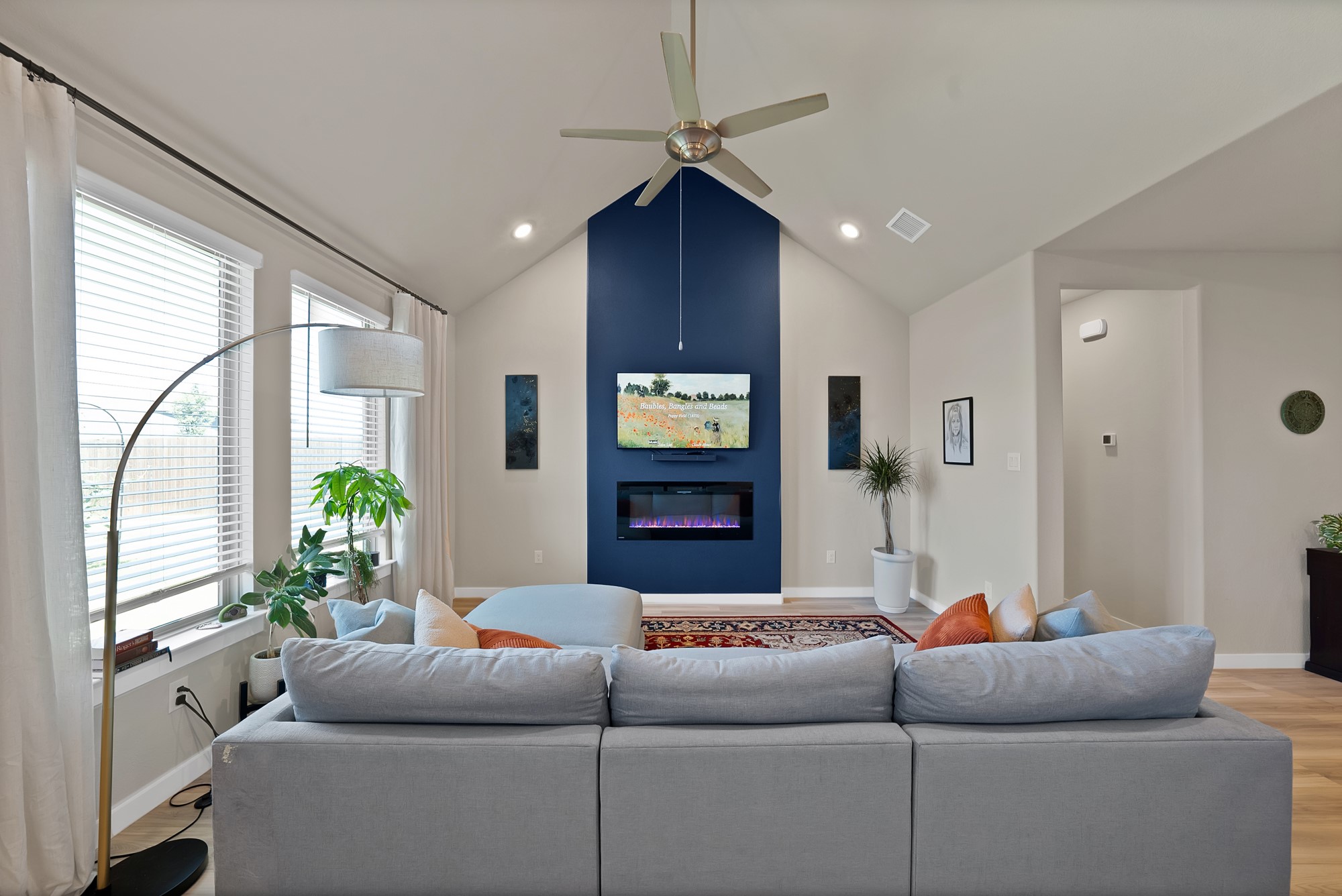 10621 Tuxinaw Trail