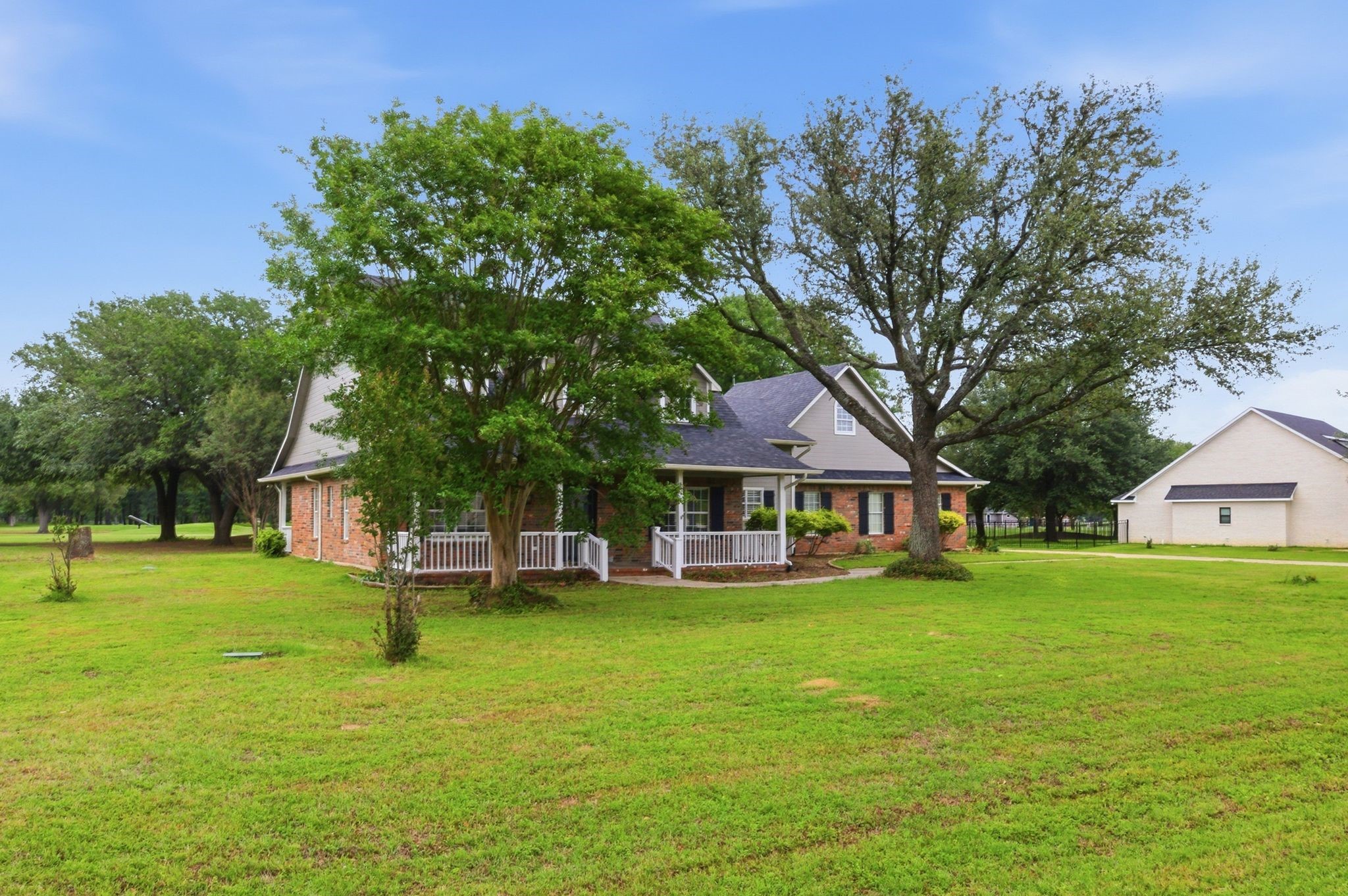 249 Private Road 5940