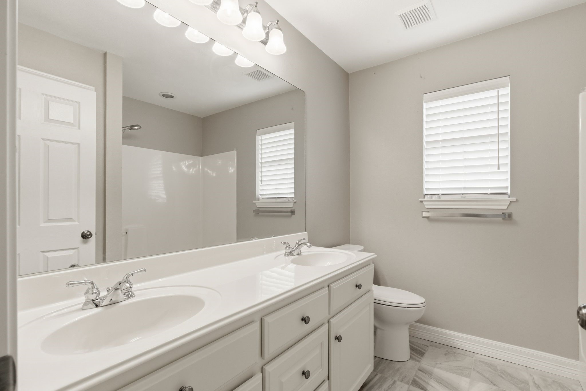 249 Private Road 5940