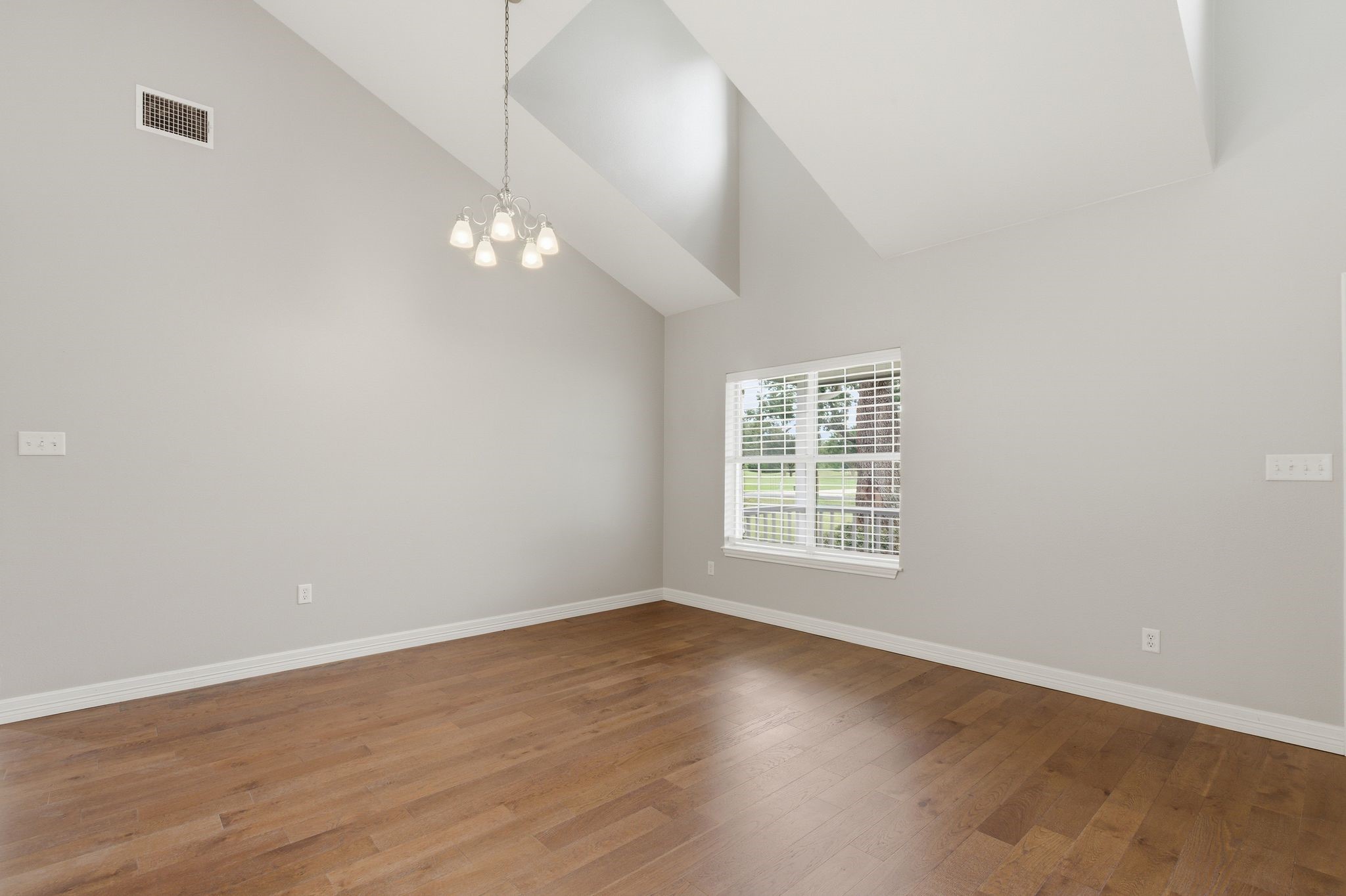 249 Private Road 5940