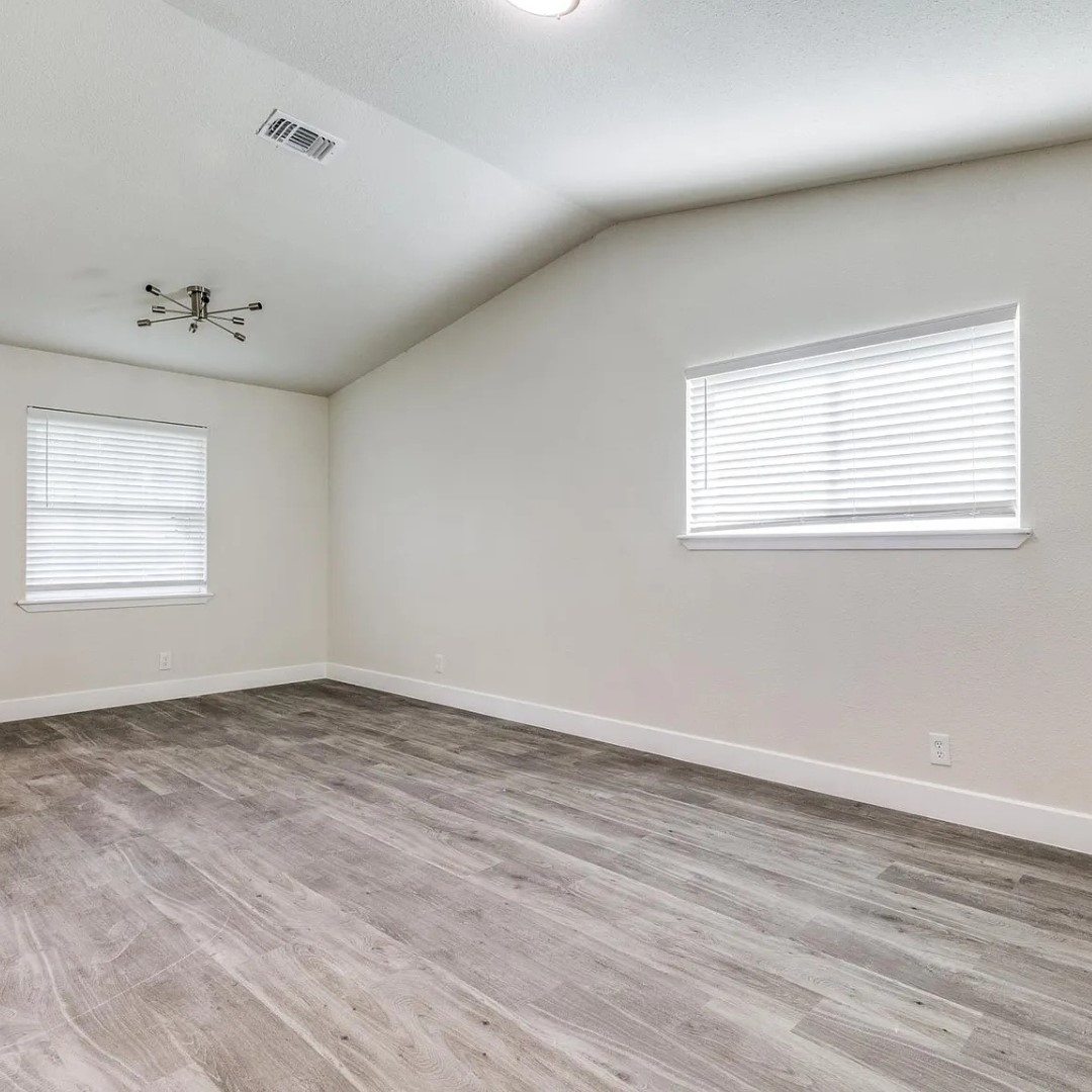 3709 Hilton Drive