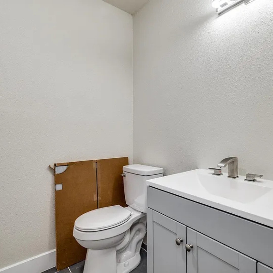 3709 Hilton Drive