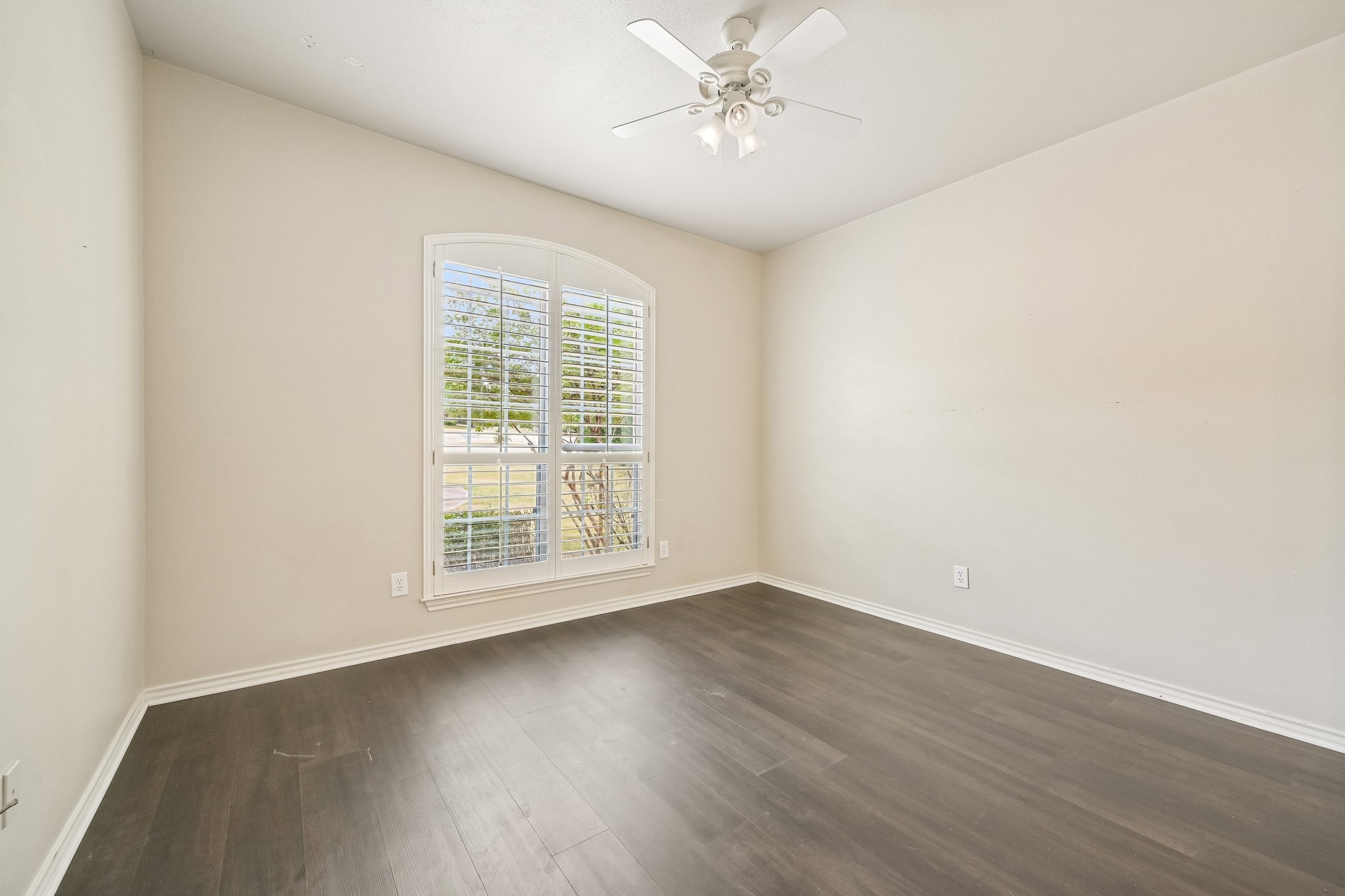 1380 Meandro Ria Lane