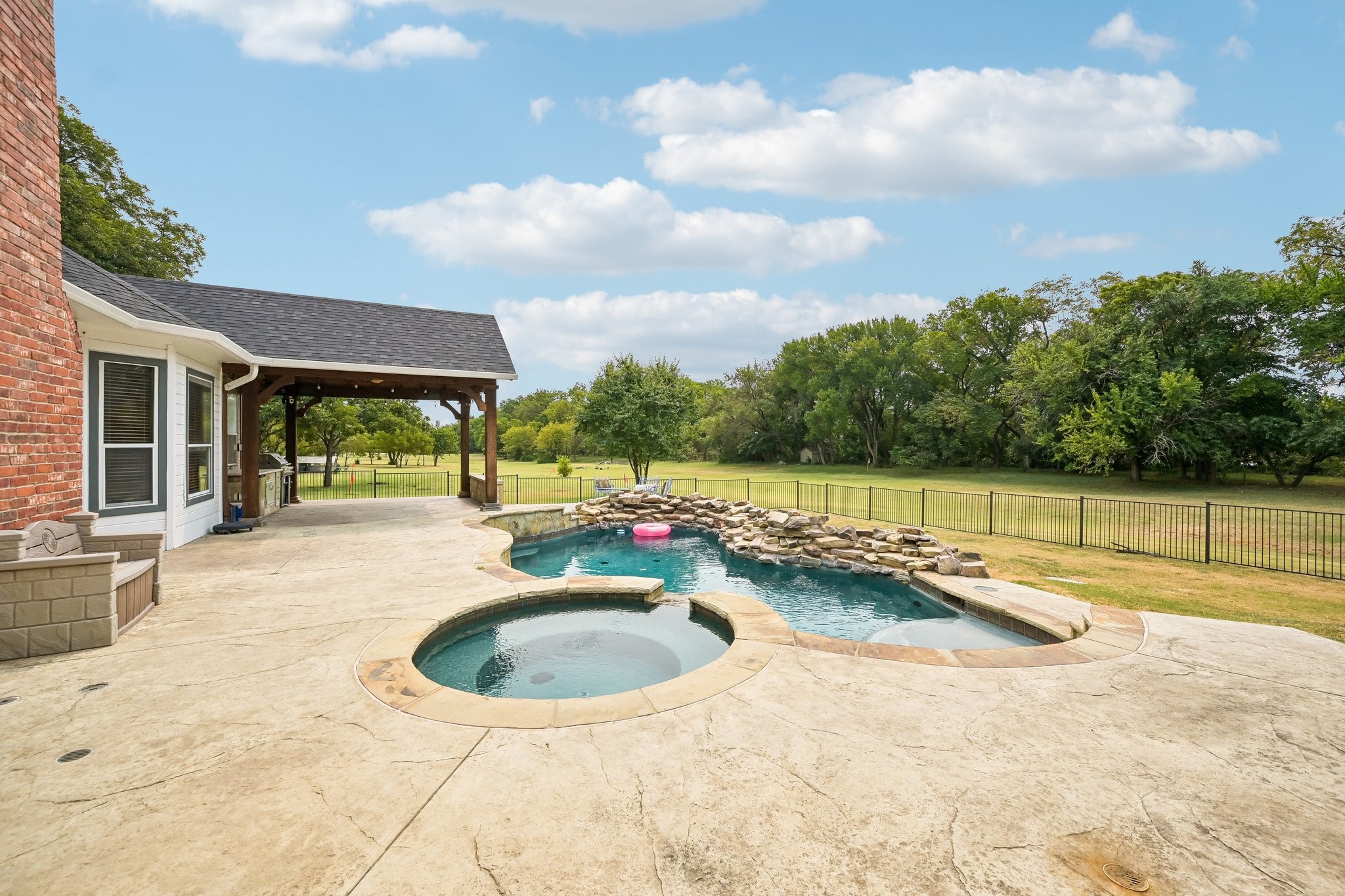1380 Meandro Ria Lane
