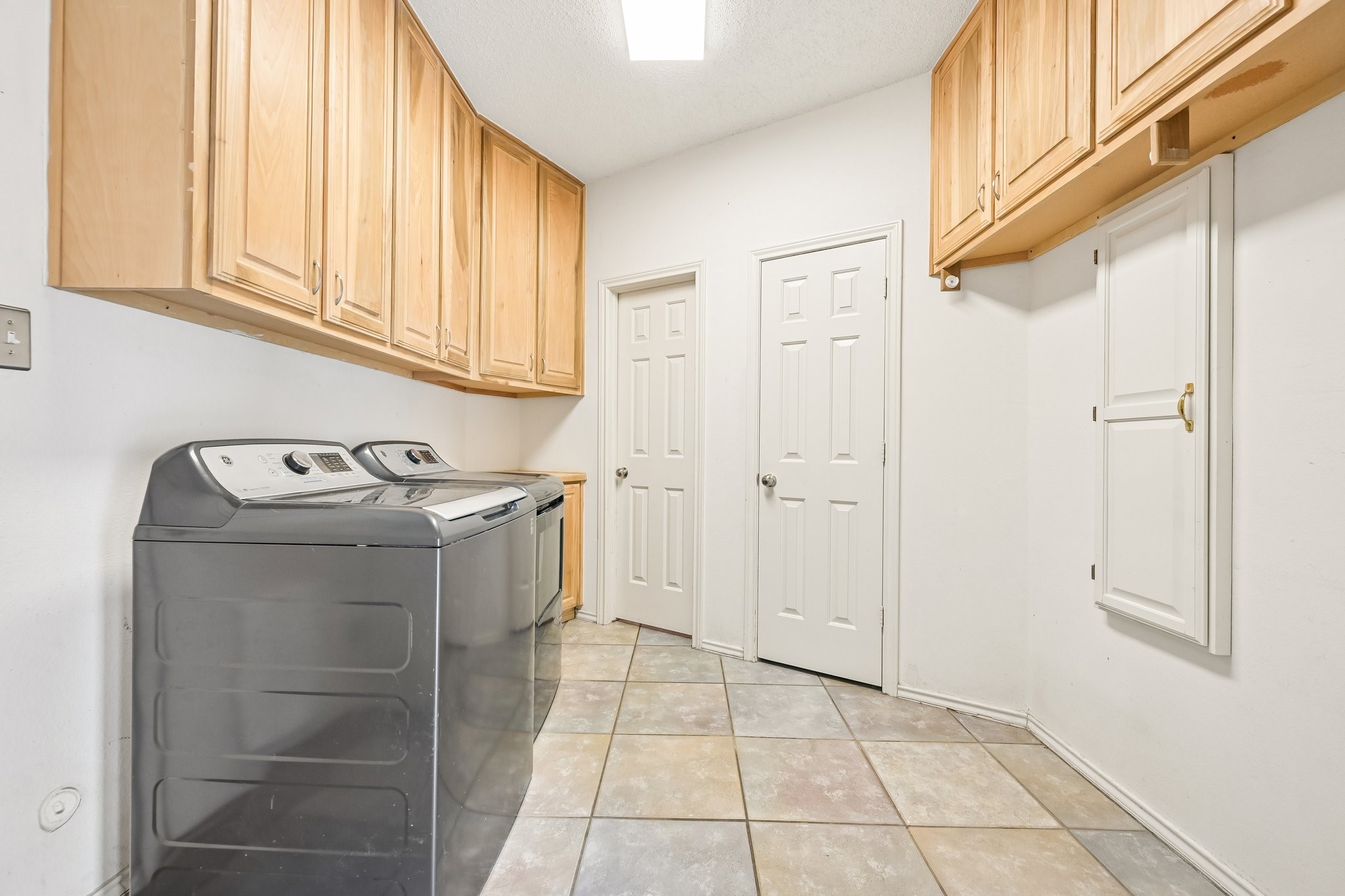 1380 Meandro Ria Lane