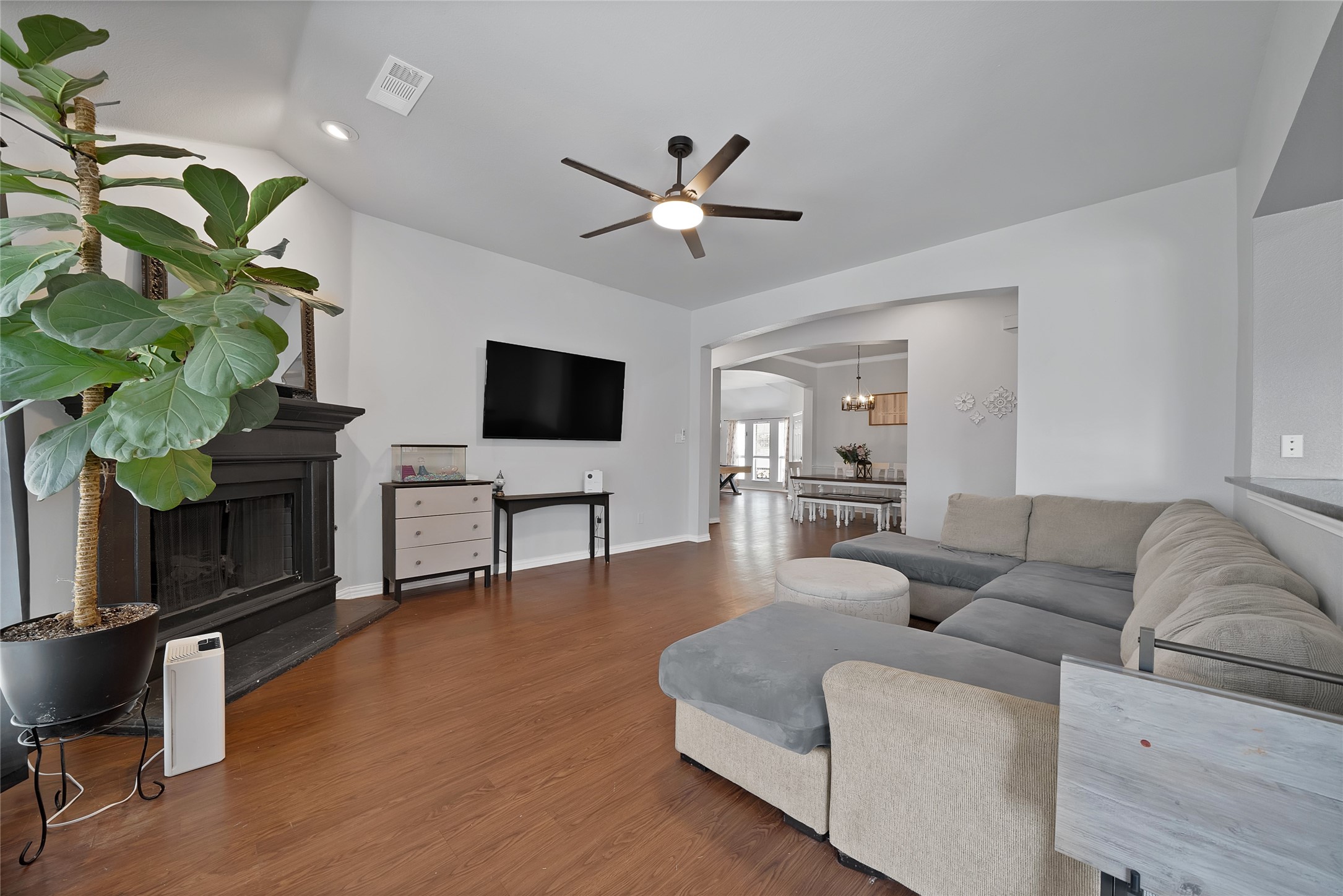 1800 Buena Vista Drive