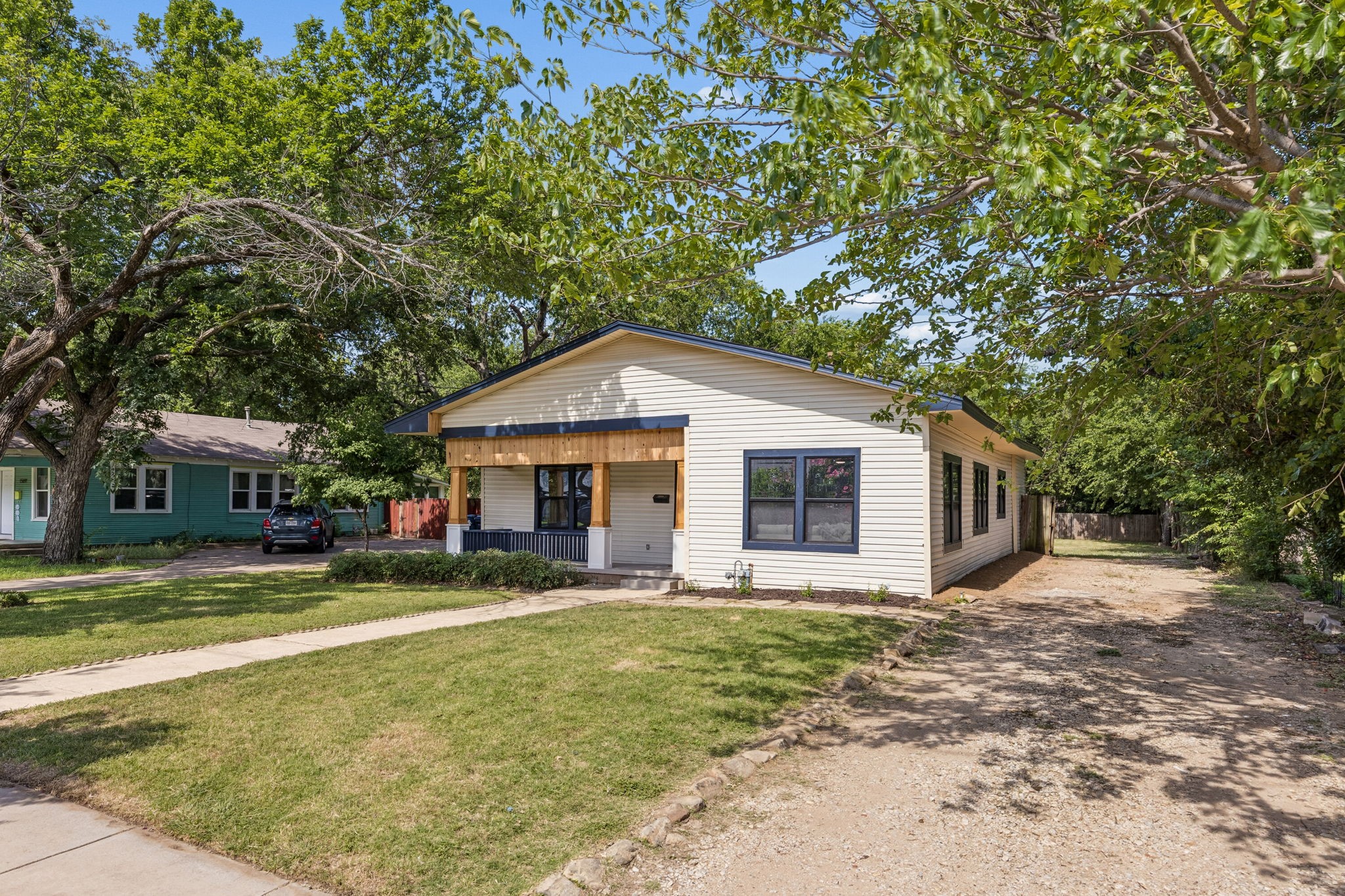 1515 Bolivar Street