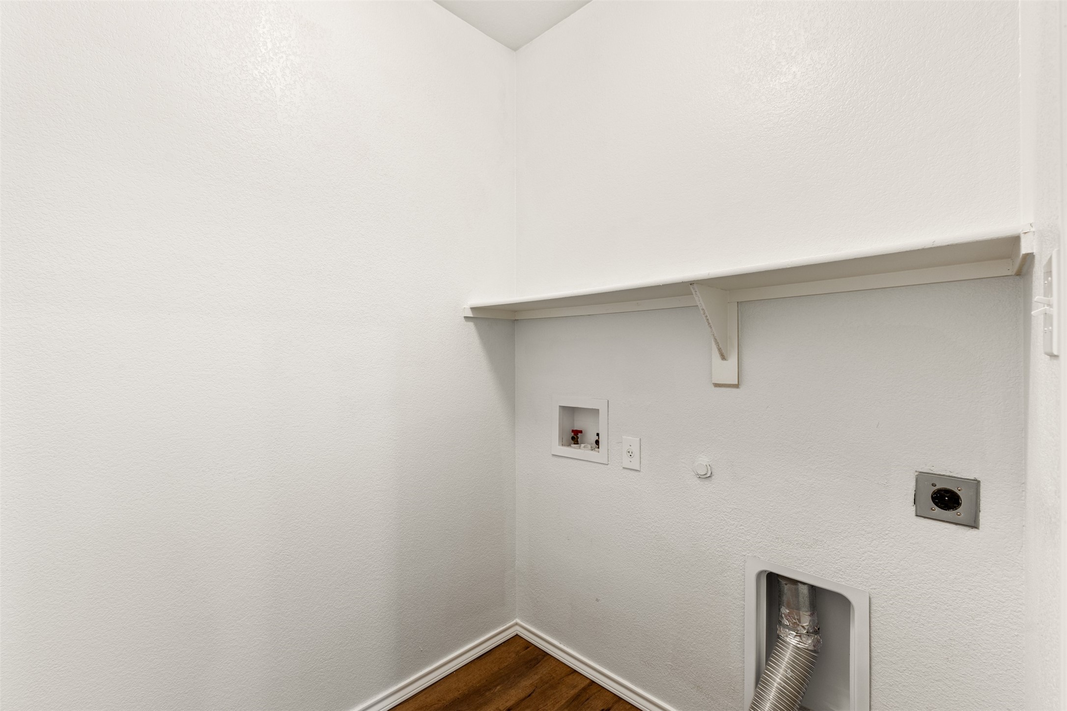 1220 Freestone Court