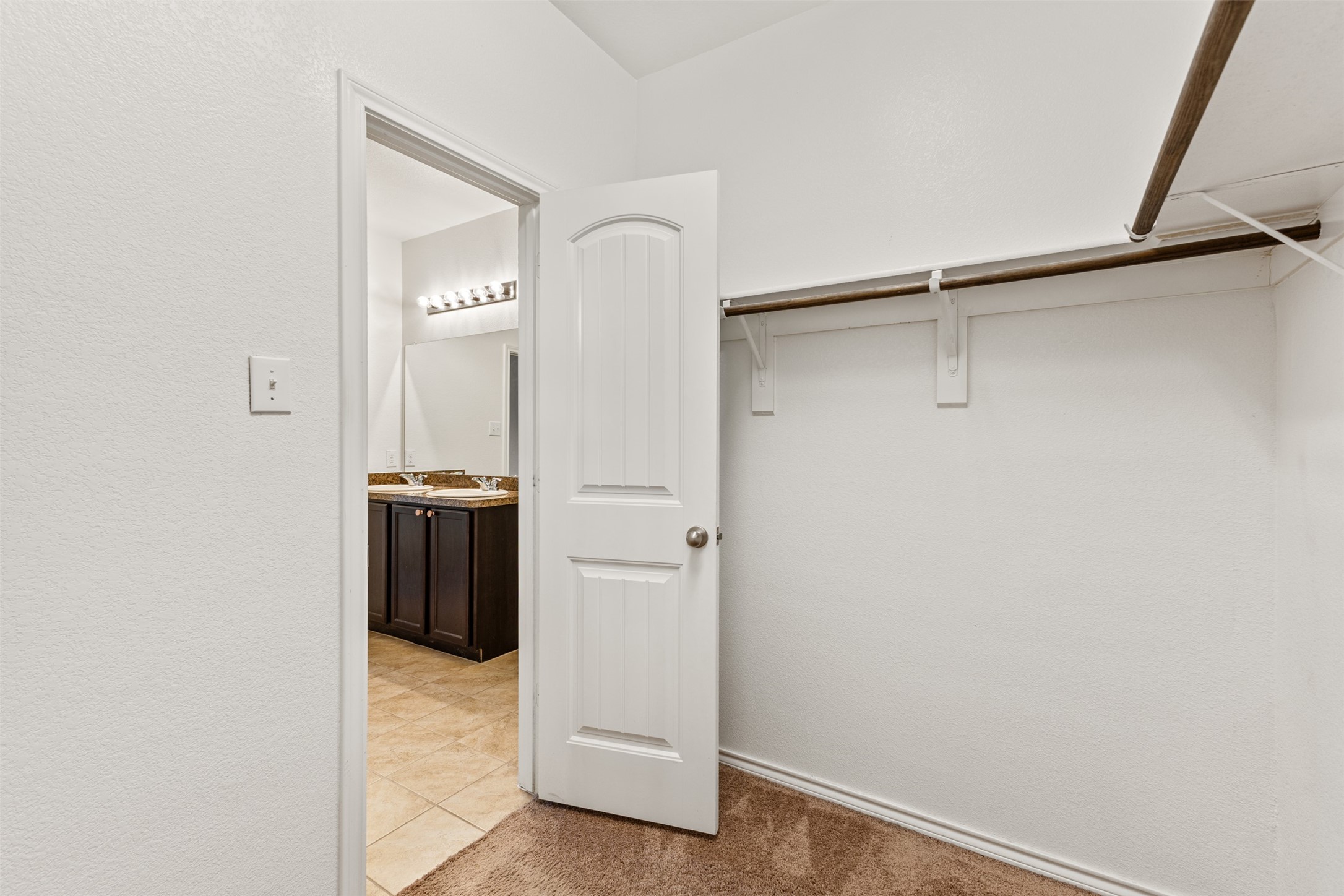 1220 Freestone Court