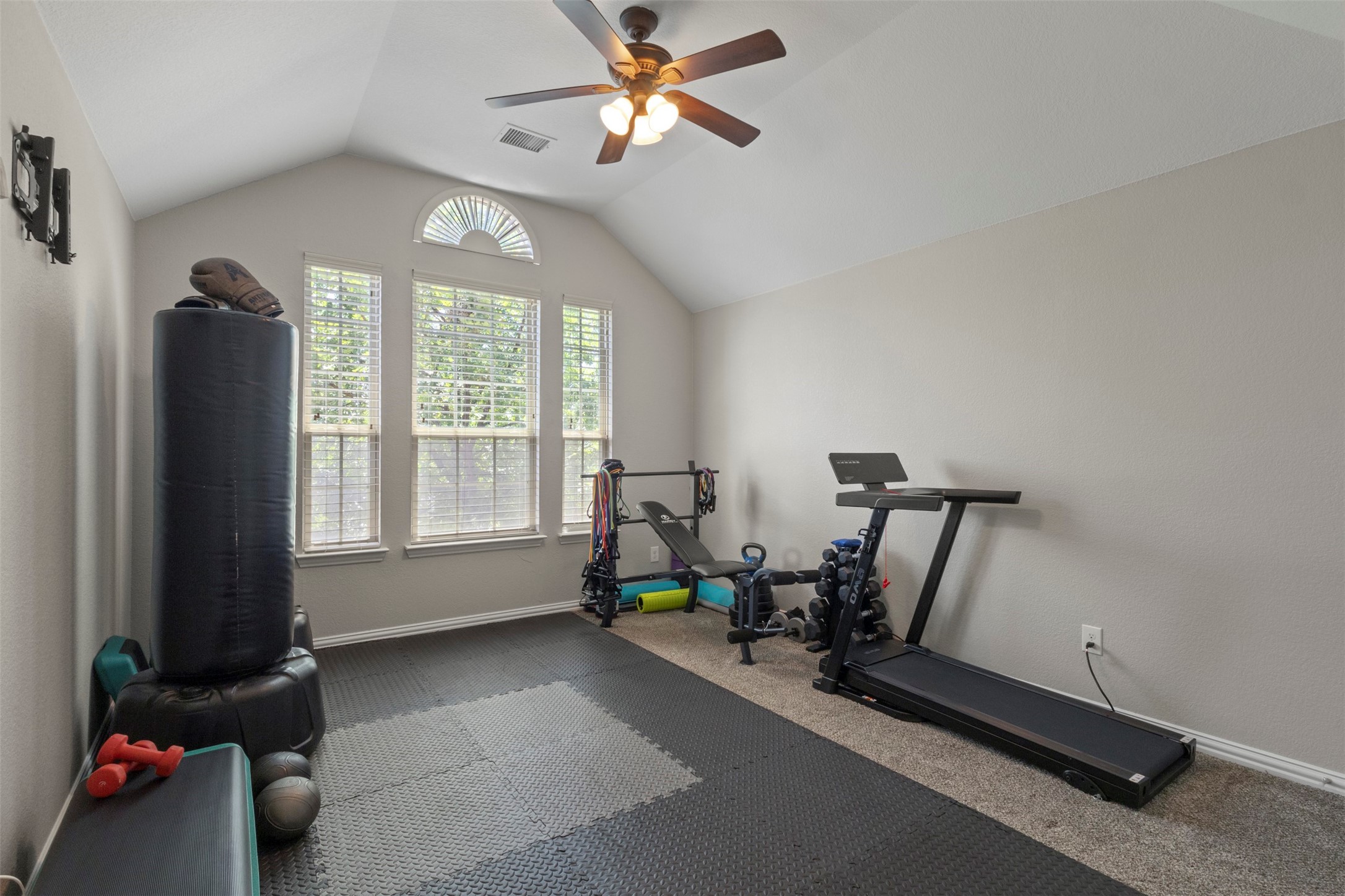 13909 Sparrow Hill Drive