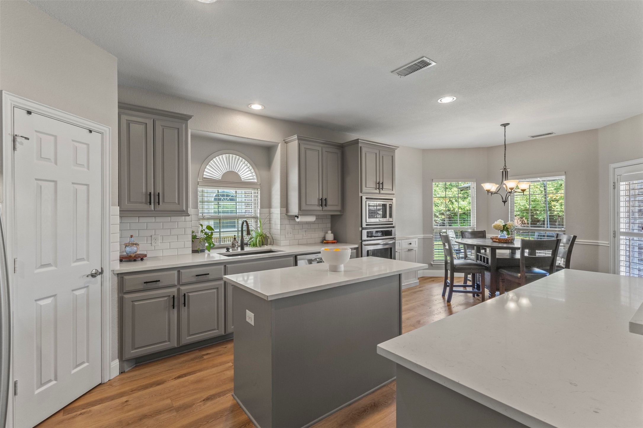 13909 Sparrow Hill Drive