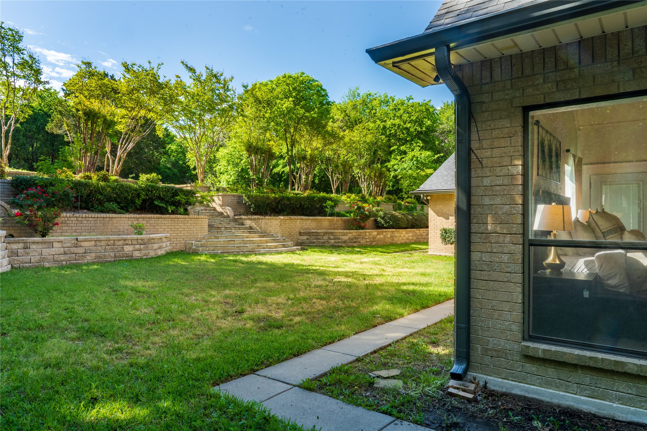 1254 Whispering Oaks Drive