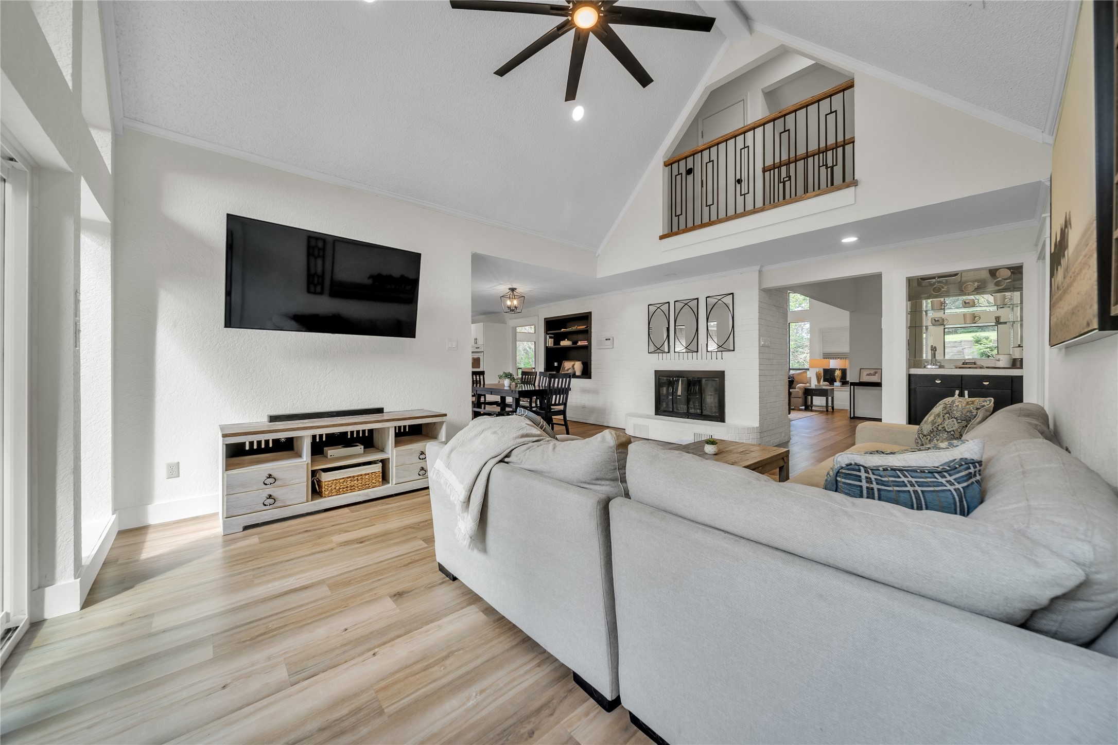 1254 Whispering Oaks Drive