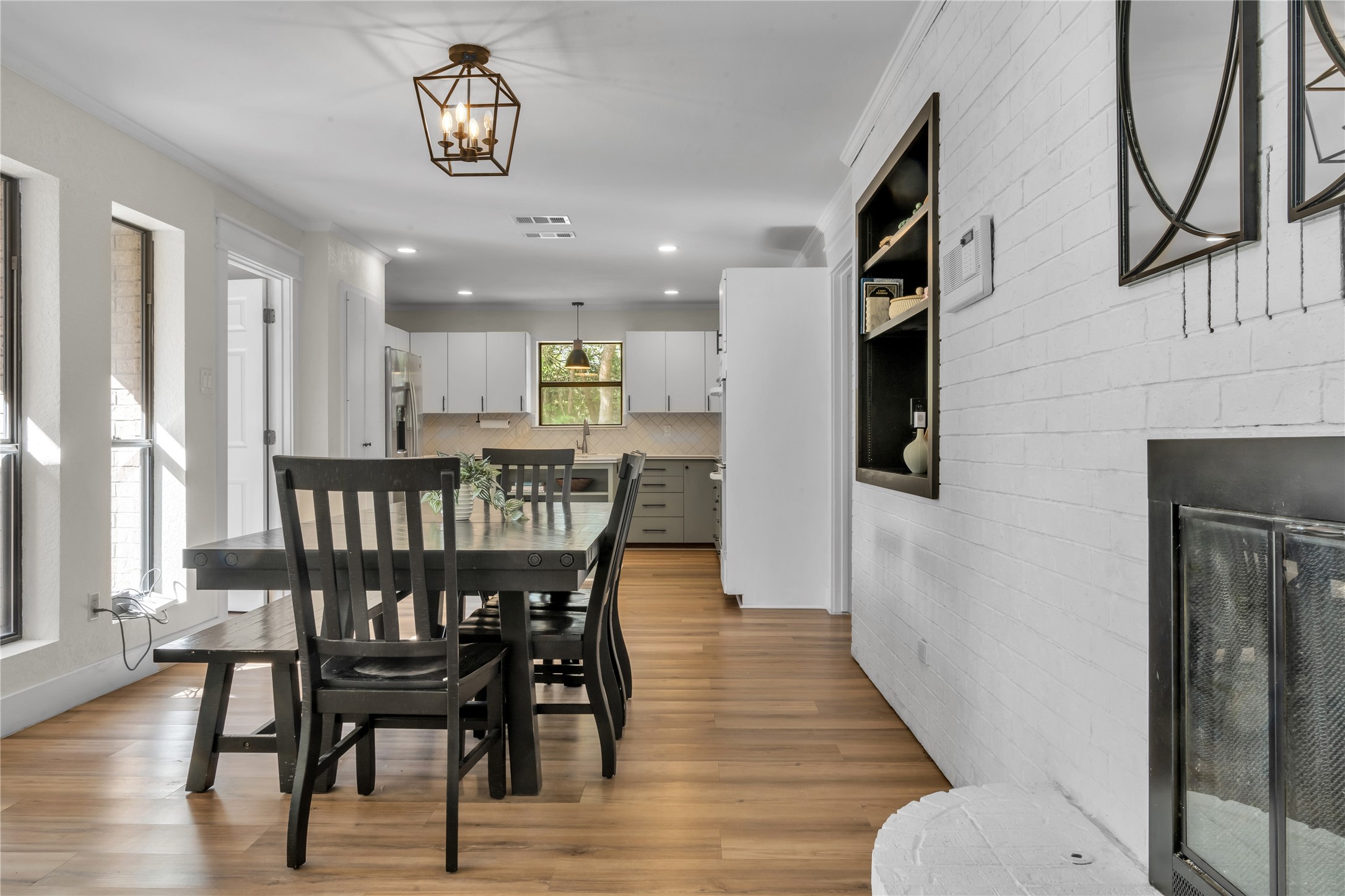 1254 Whispering Oaks Drive