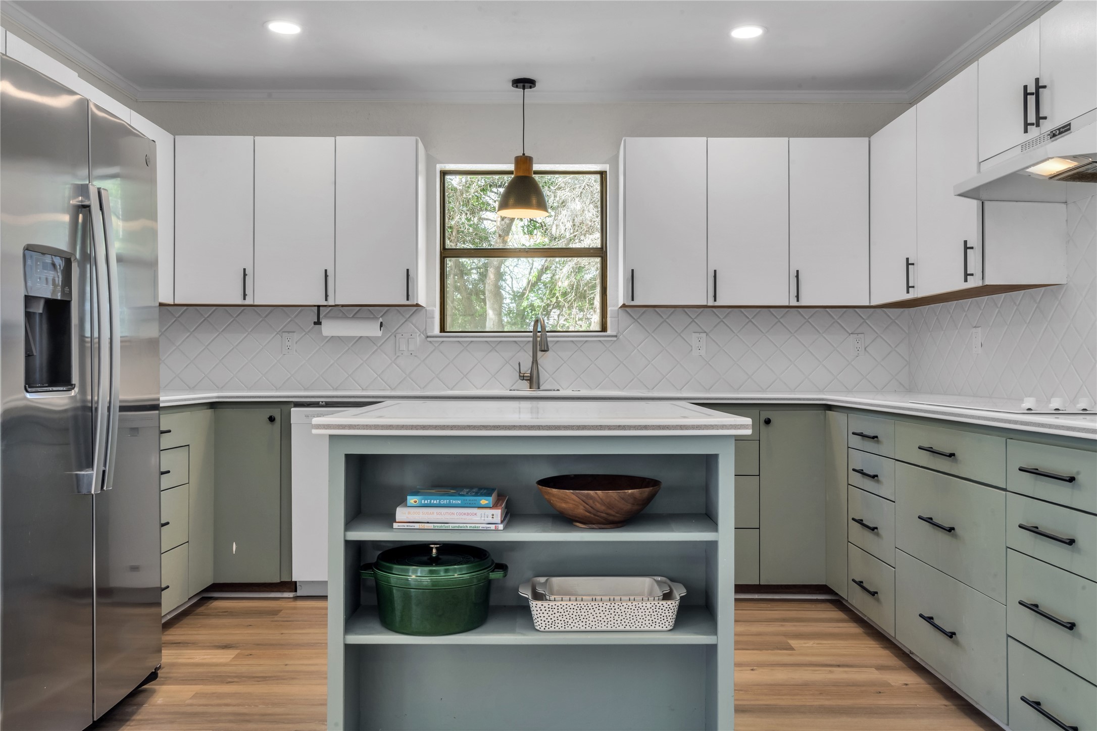 1254 Whispering Oaks Drive