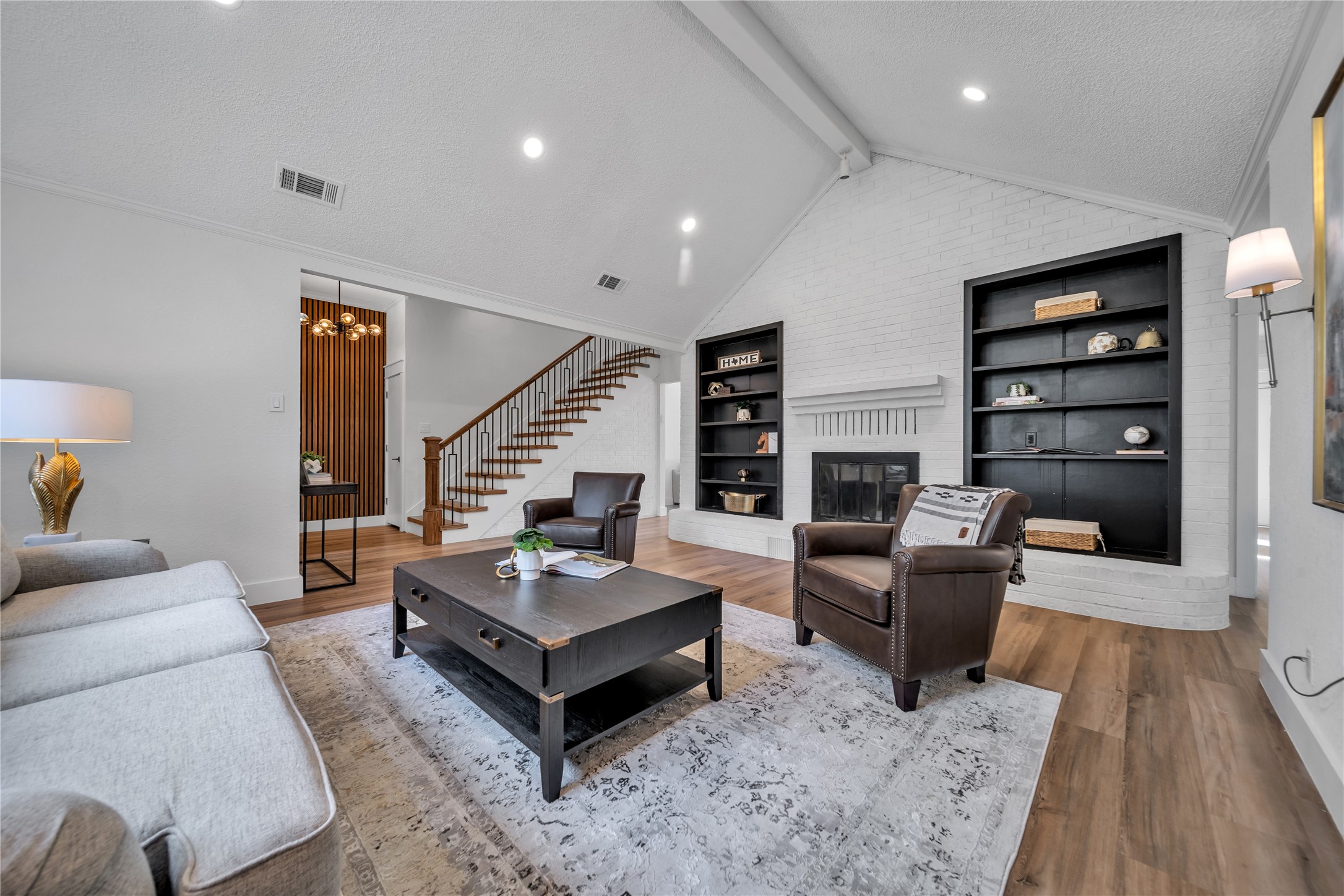 1254 Whispering Oaks Drive