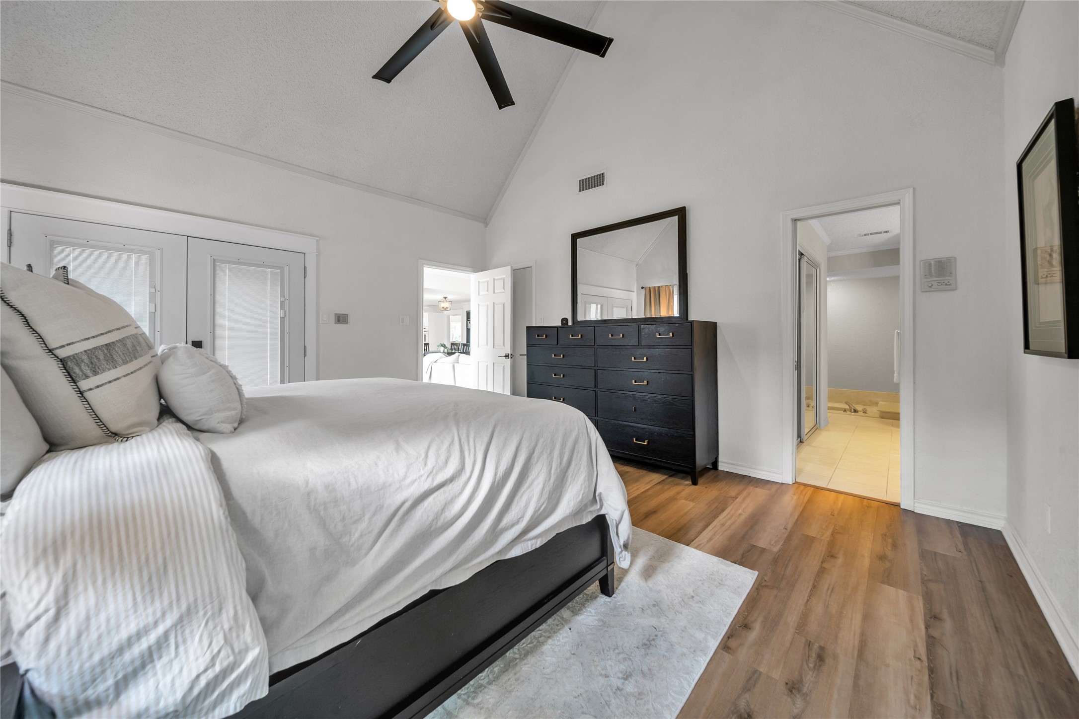 1254 Whispering Oaks Drive