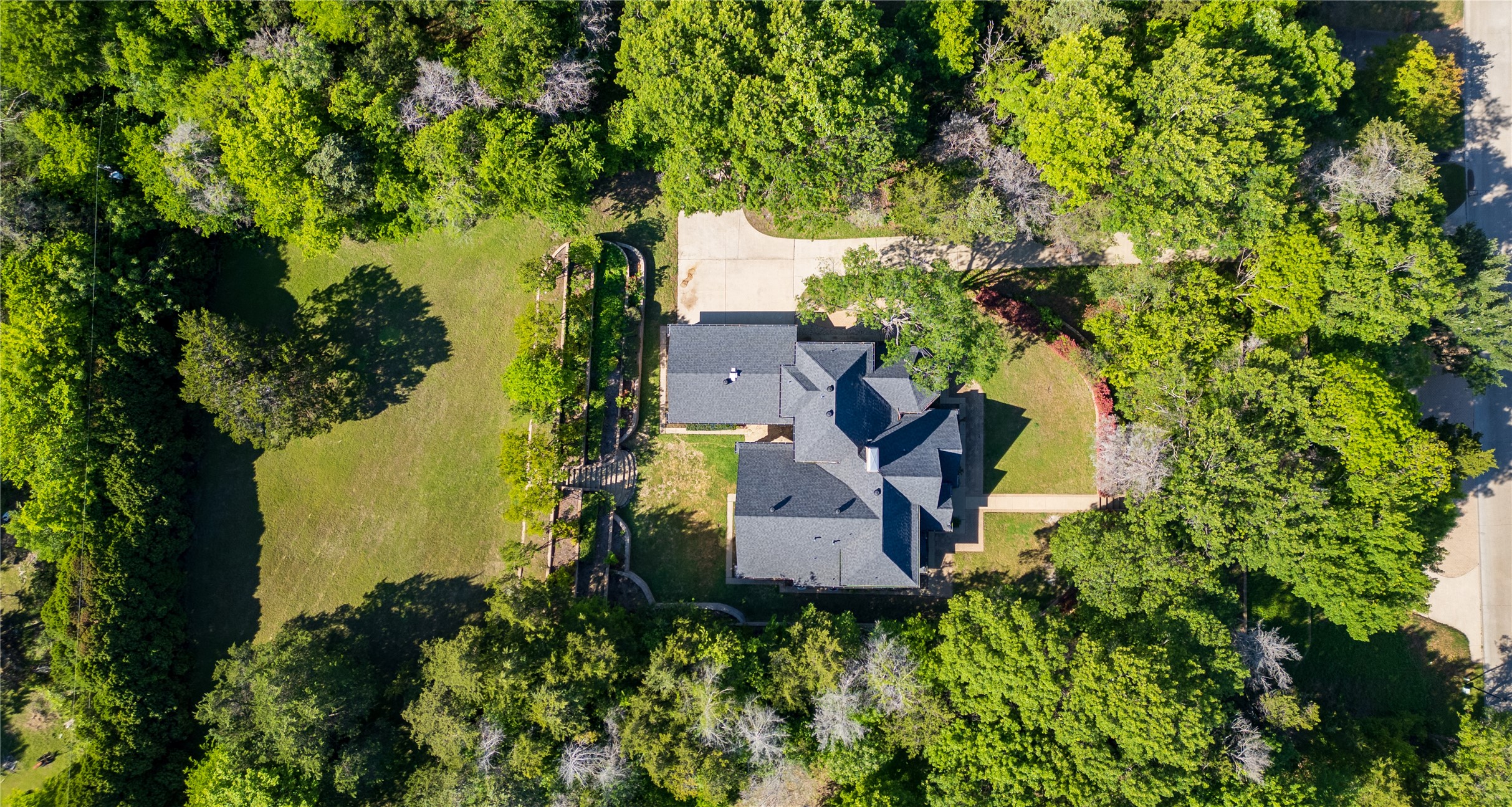 1254 Whispering Oaks Drive