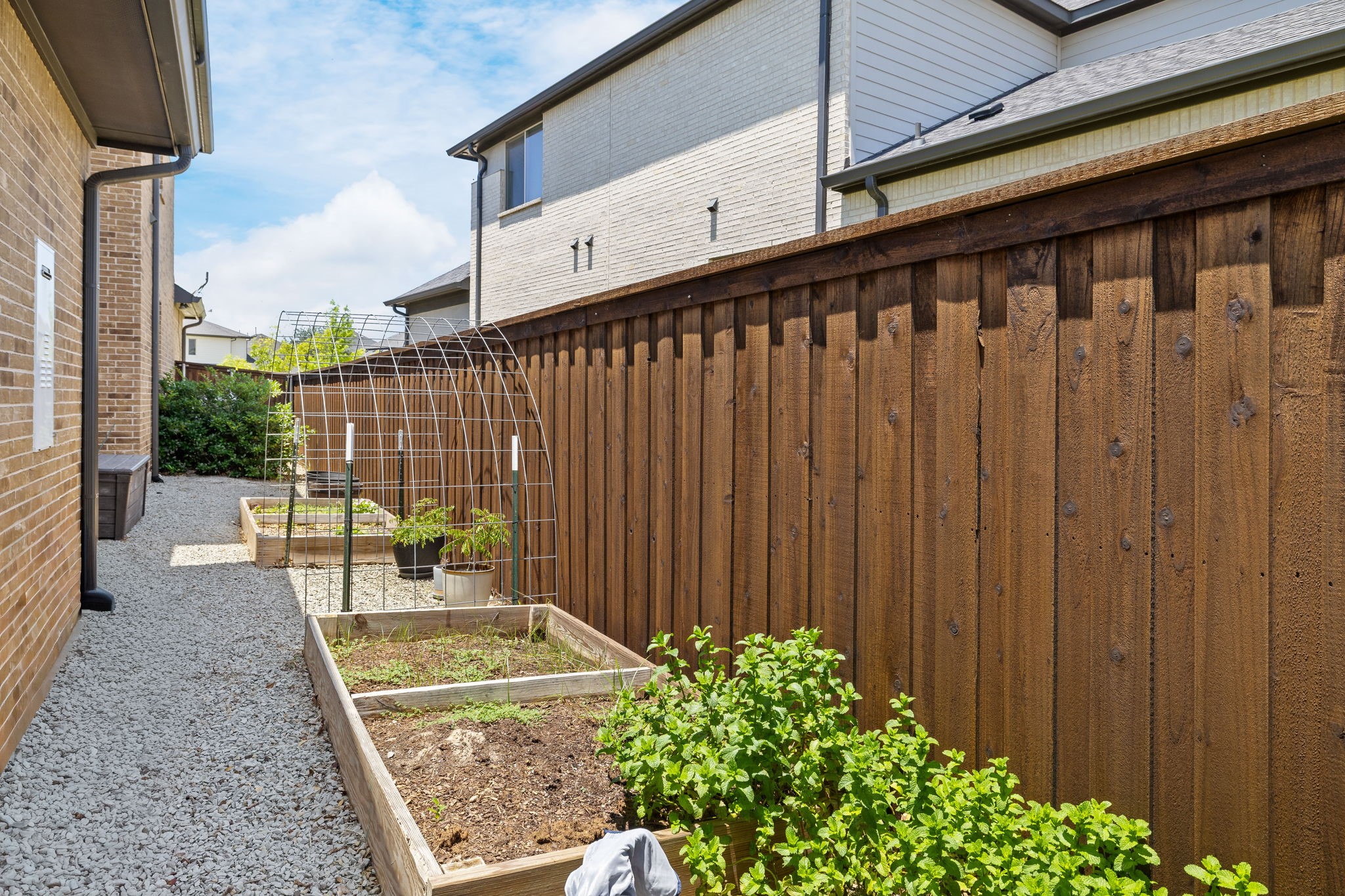 5118 Statesman Lane