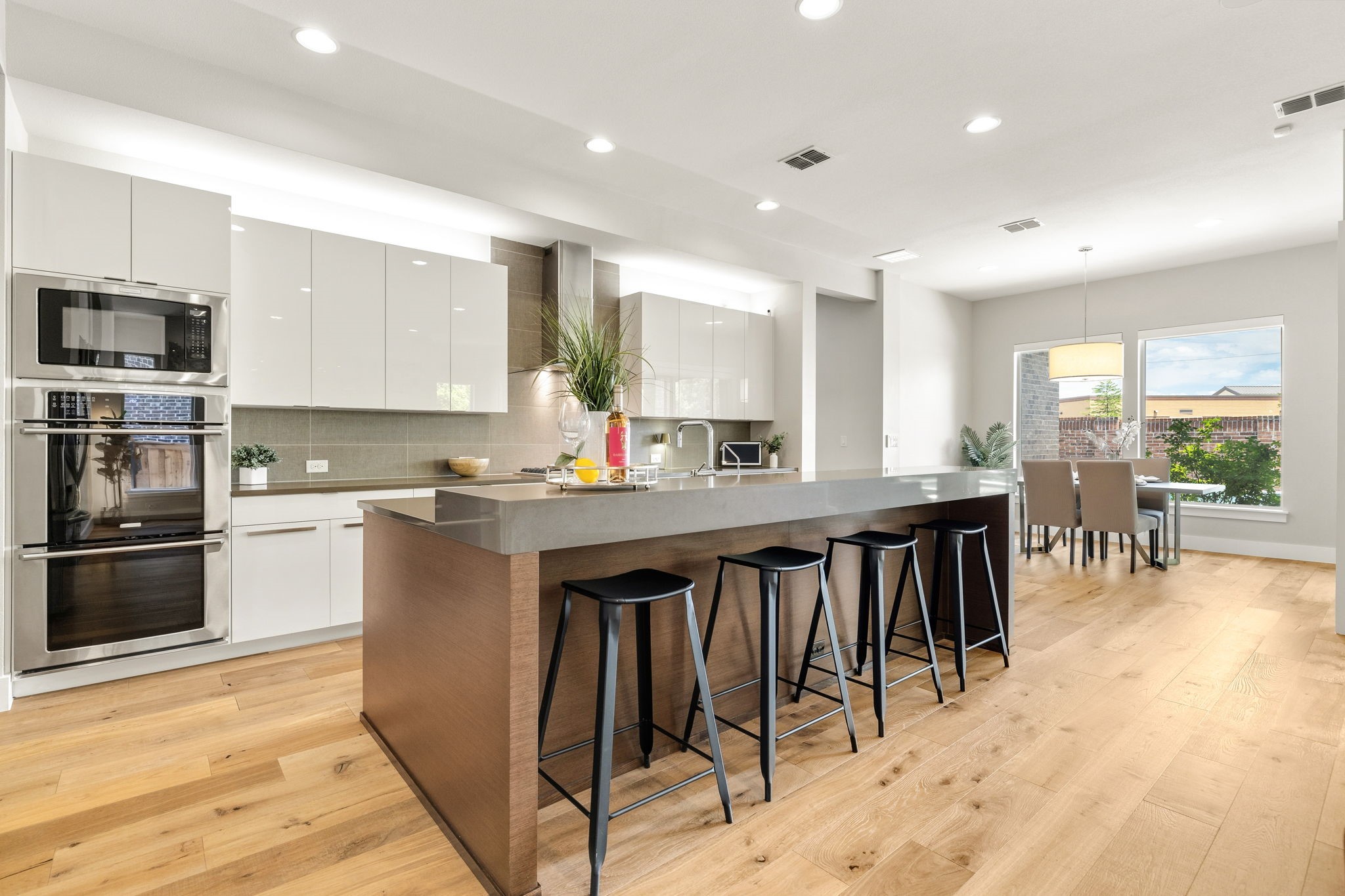 5118 Statesman Lane